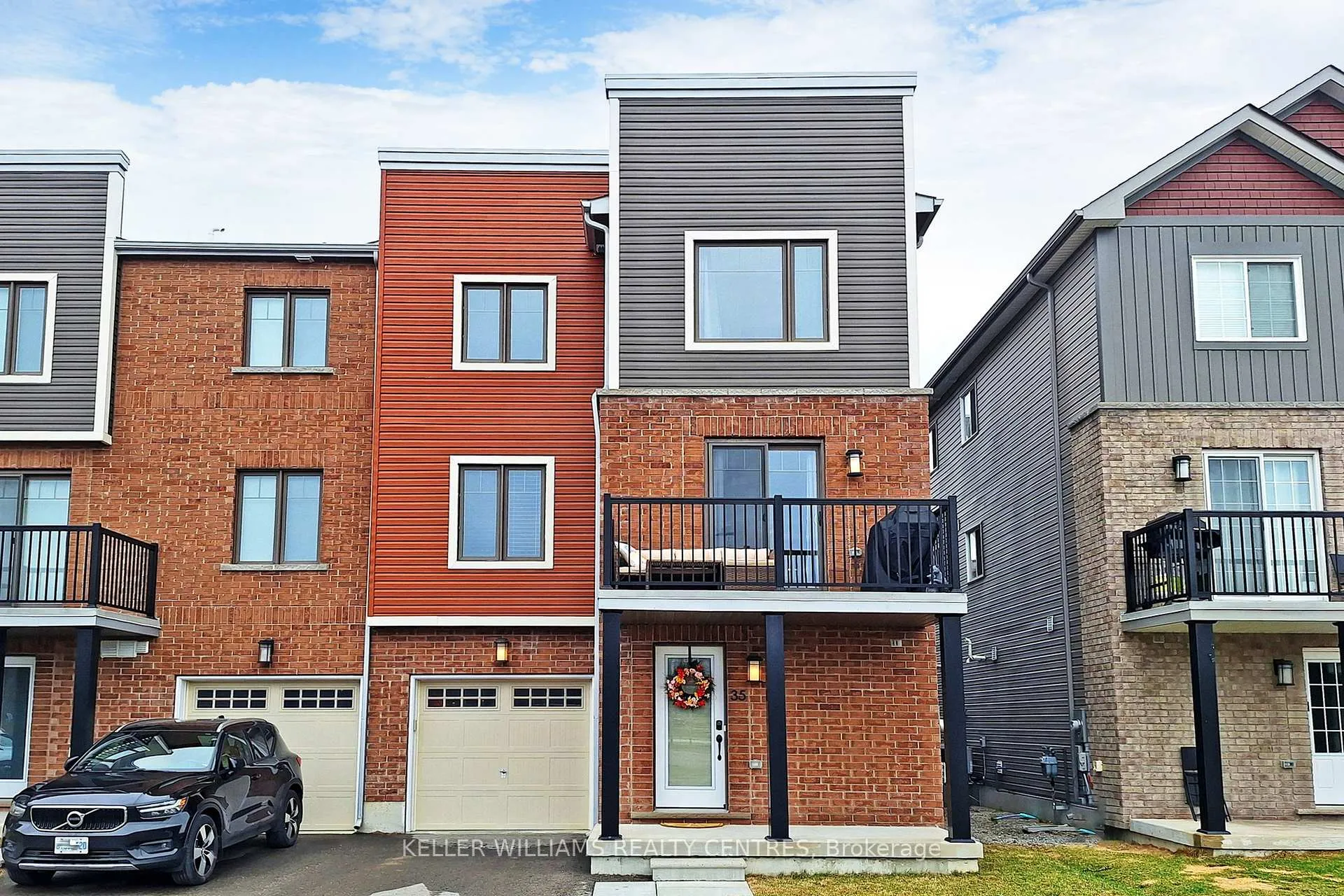Photo 1 of 35 Kodiak Terrace, Barrie, Rural Barrie Southwest — HOMEH