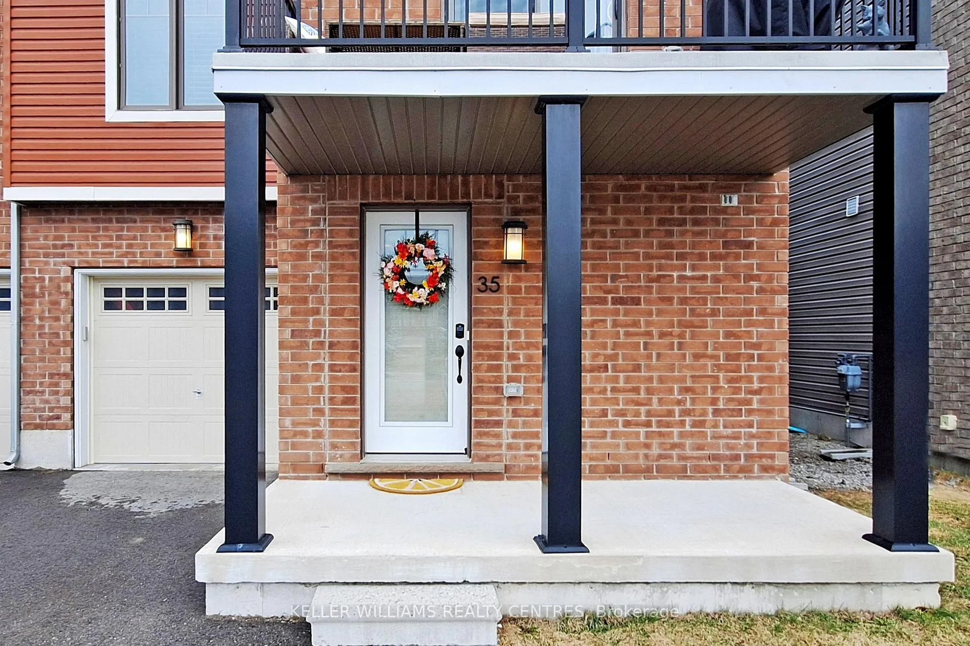 Photo 4 of 35 Kodiak Terrace, Barrie, Rural Barrie Southwest — HOMEH