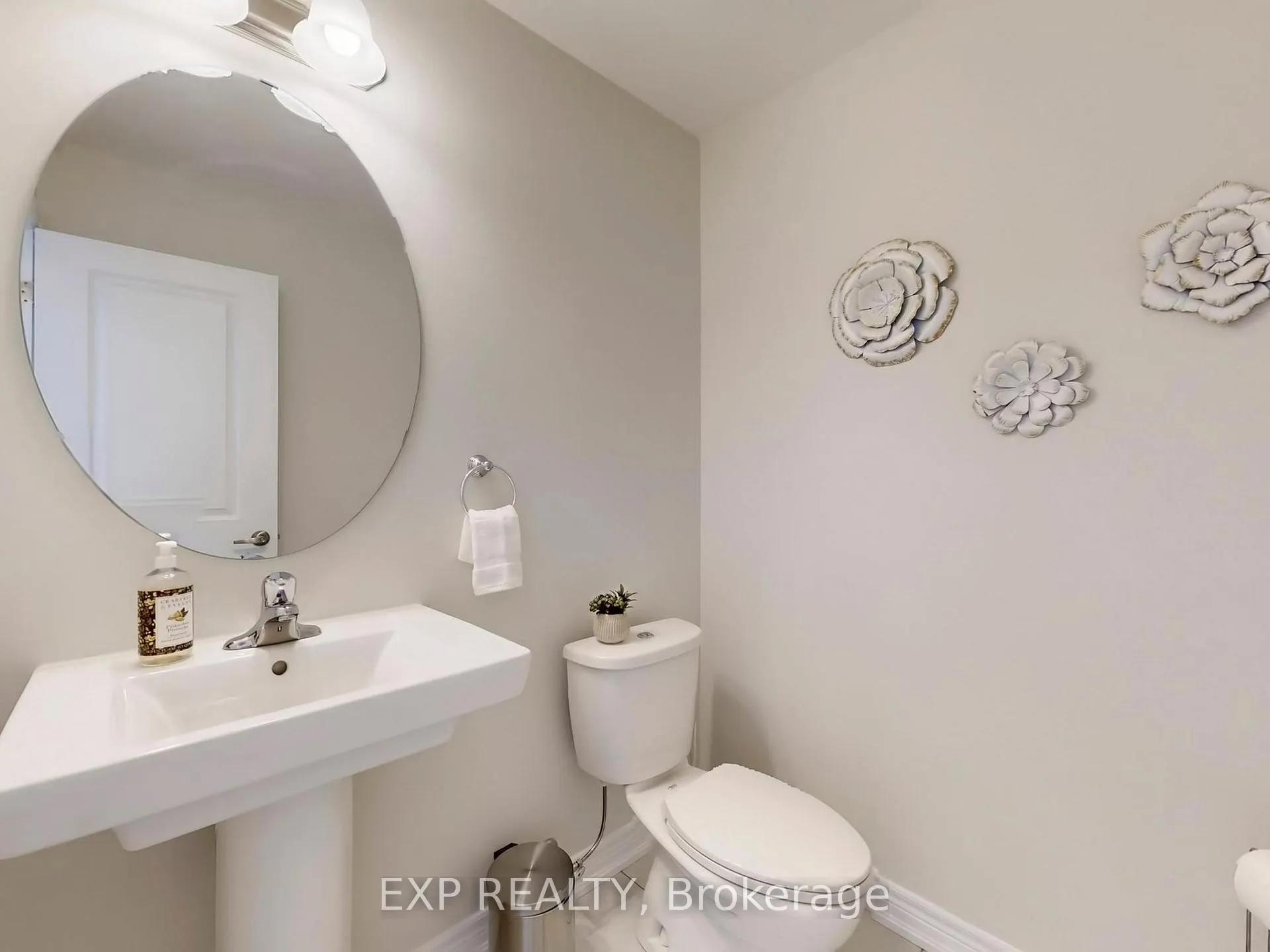 Photo 7 of 58 Elkington Crescent, Whitby, Rural Whitby — HOMEH
