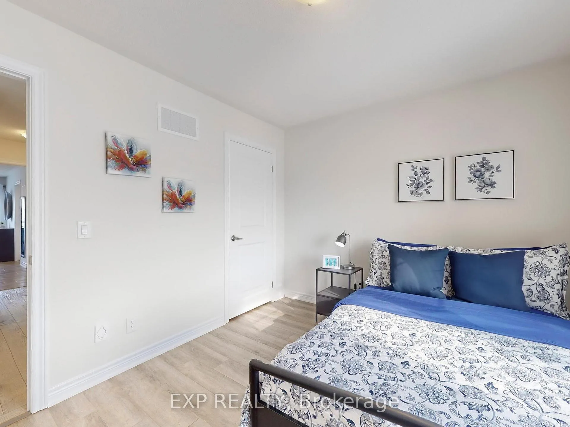 Photo 33 of 58 Elkington Crescent, Whitby, Rural Whitby — HOMEH
