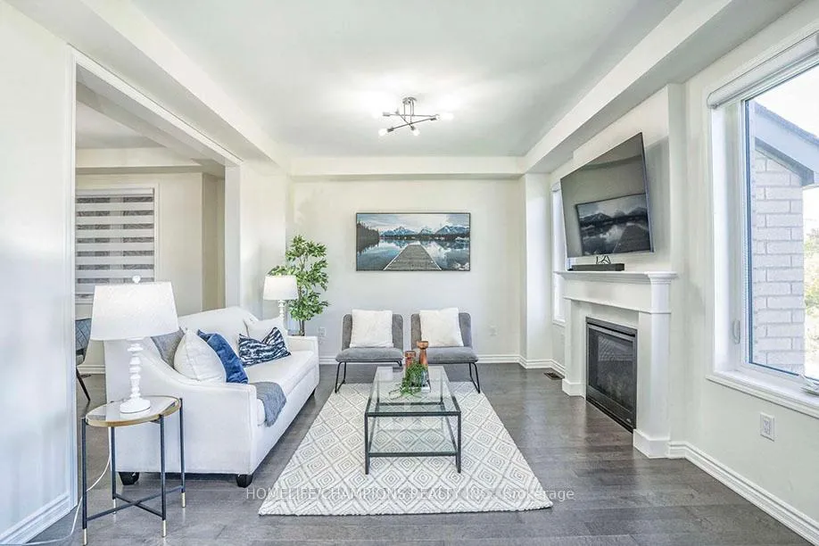 Photo 9 of 3004 Hollyberry Trail, Pickering, Rural Pickering — HOMEH