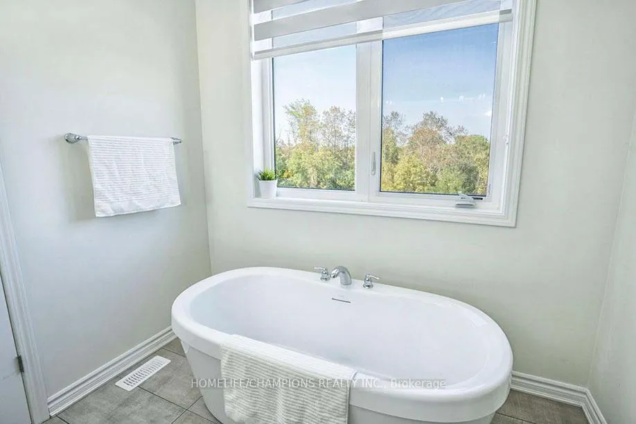 Photo 29 of 3004 Hollyberry Trail, Pickering, Rural Pickering — HOMEH
