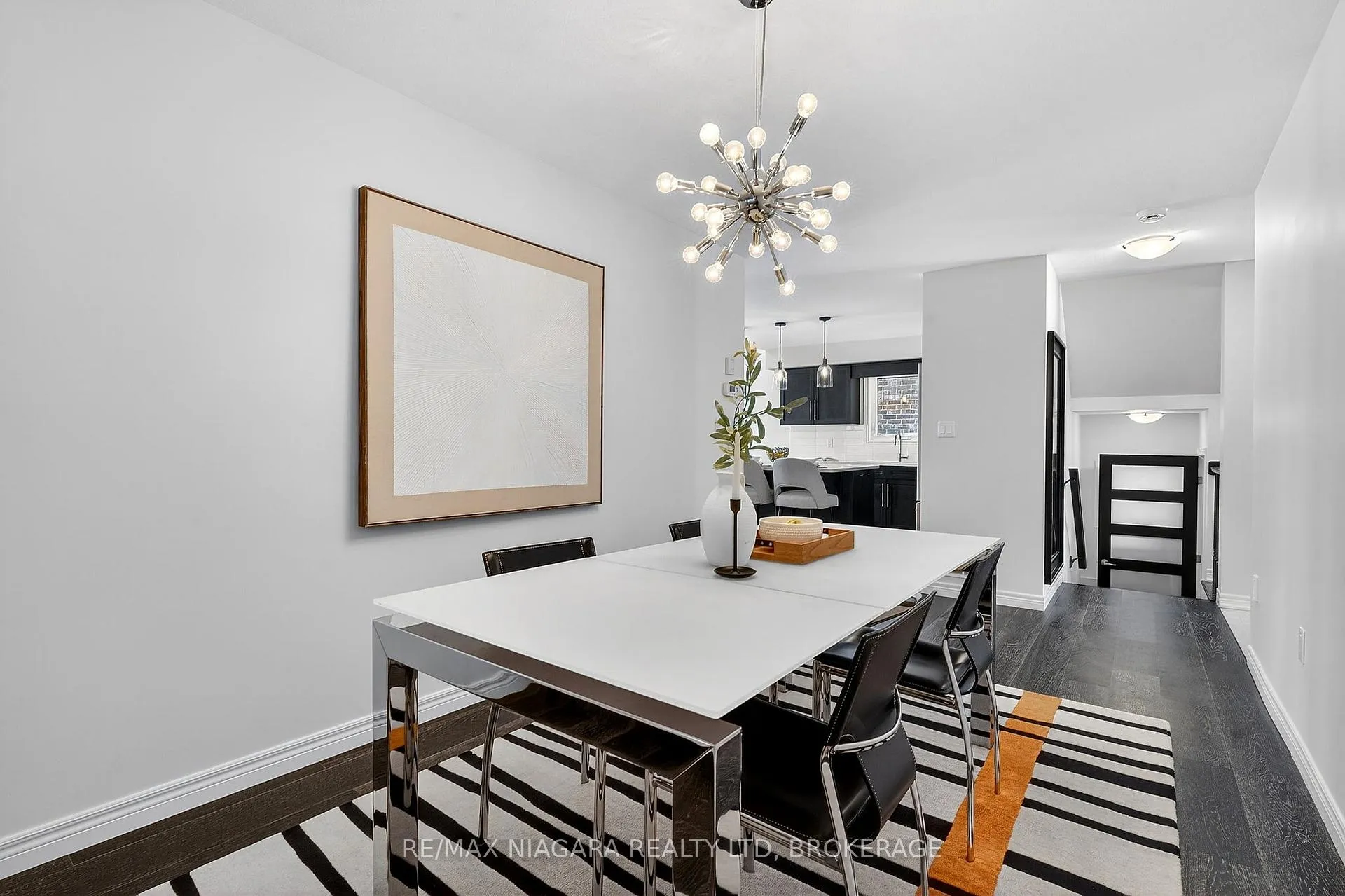 Photo 9 of 5799 Osprey Avenue, Niagara Falls, Forestview — HOMEH