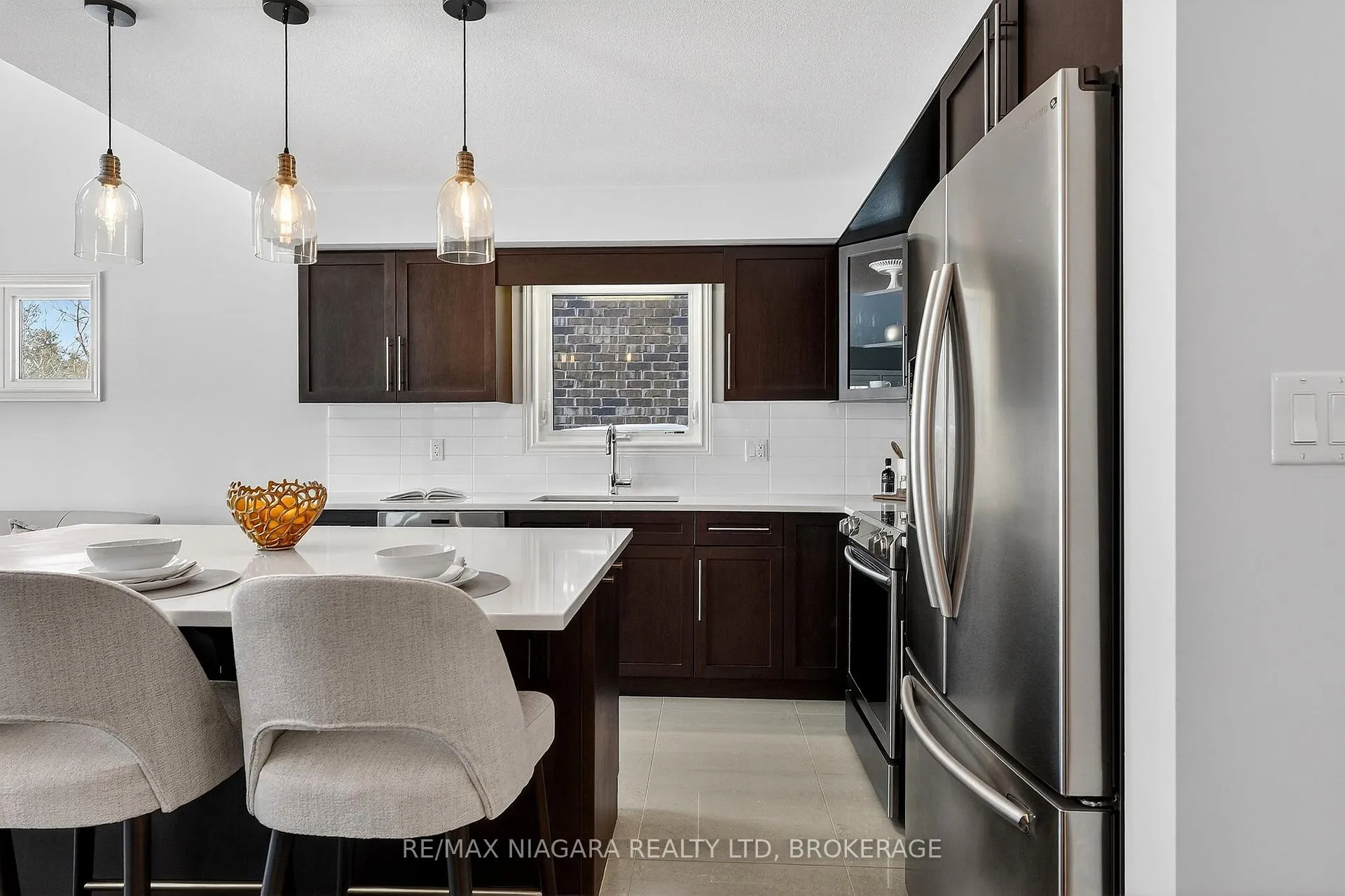 Photo 11 of 5799 Osprey Avenue, Niagara Falls, Forestview — HOMEH