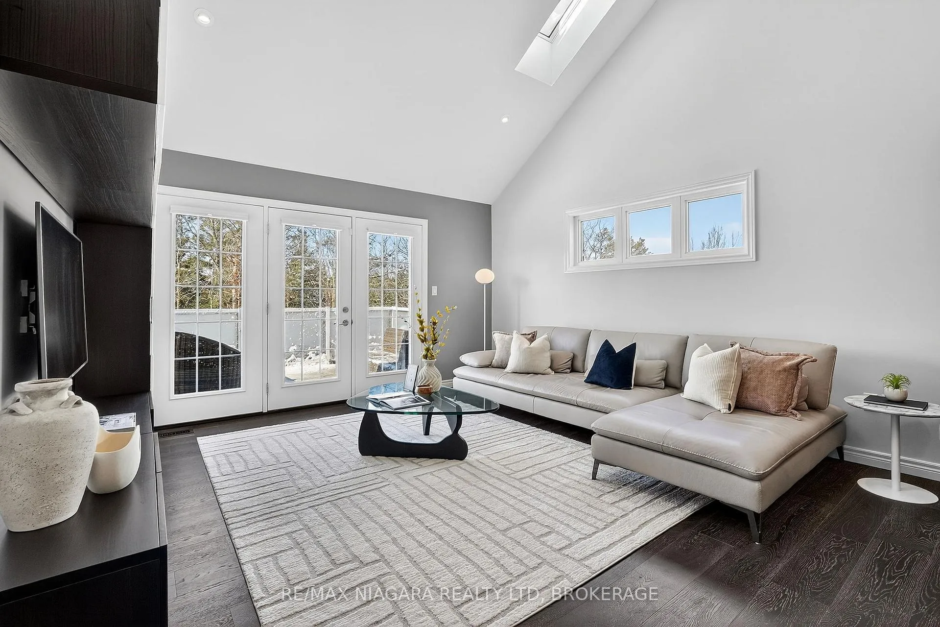 Photo 16 of 5799 Osprey Avenue, Niagara Falls, Forestview — HOMEH