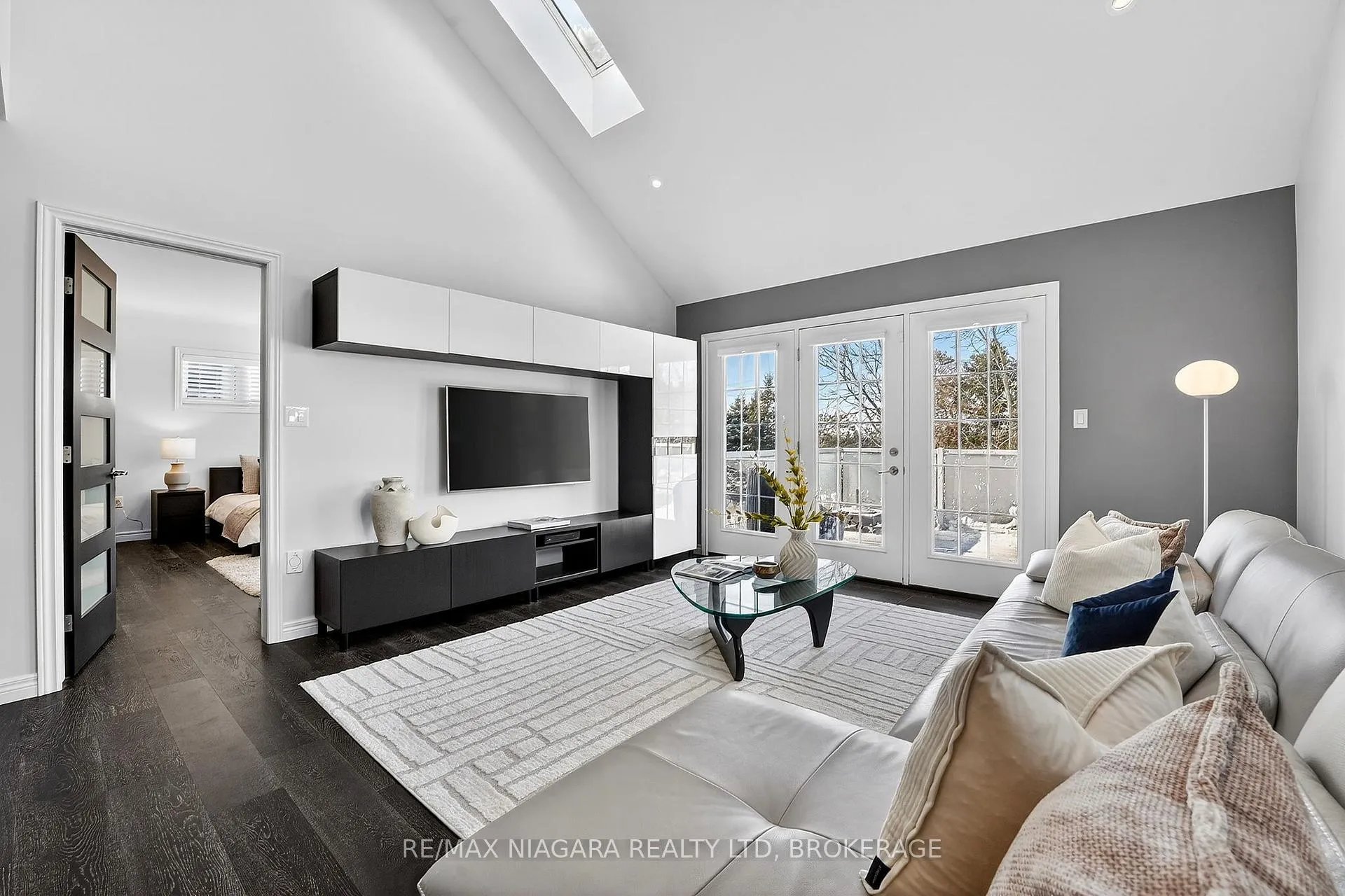 Photo 17 of 5799 Osprey Avenue, Niagara Falls, Forestview — HOMEH