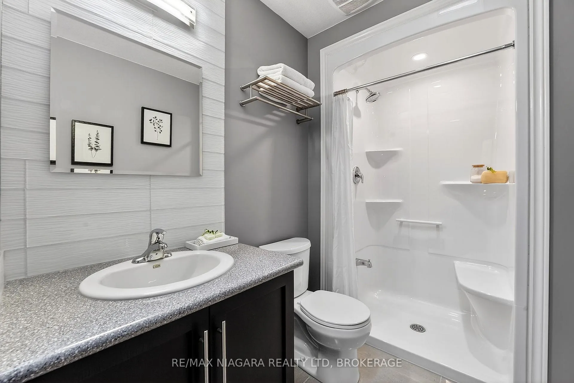 Photo 28 of 5799 Osprey Avenue, Niagara Falls, Forestview — HOMEH