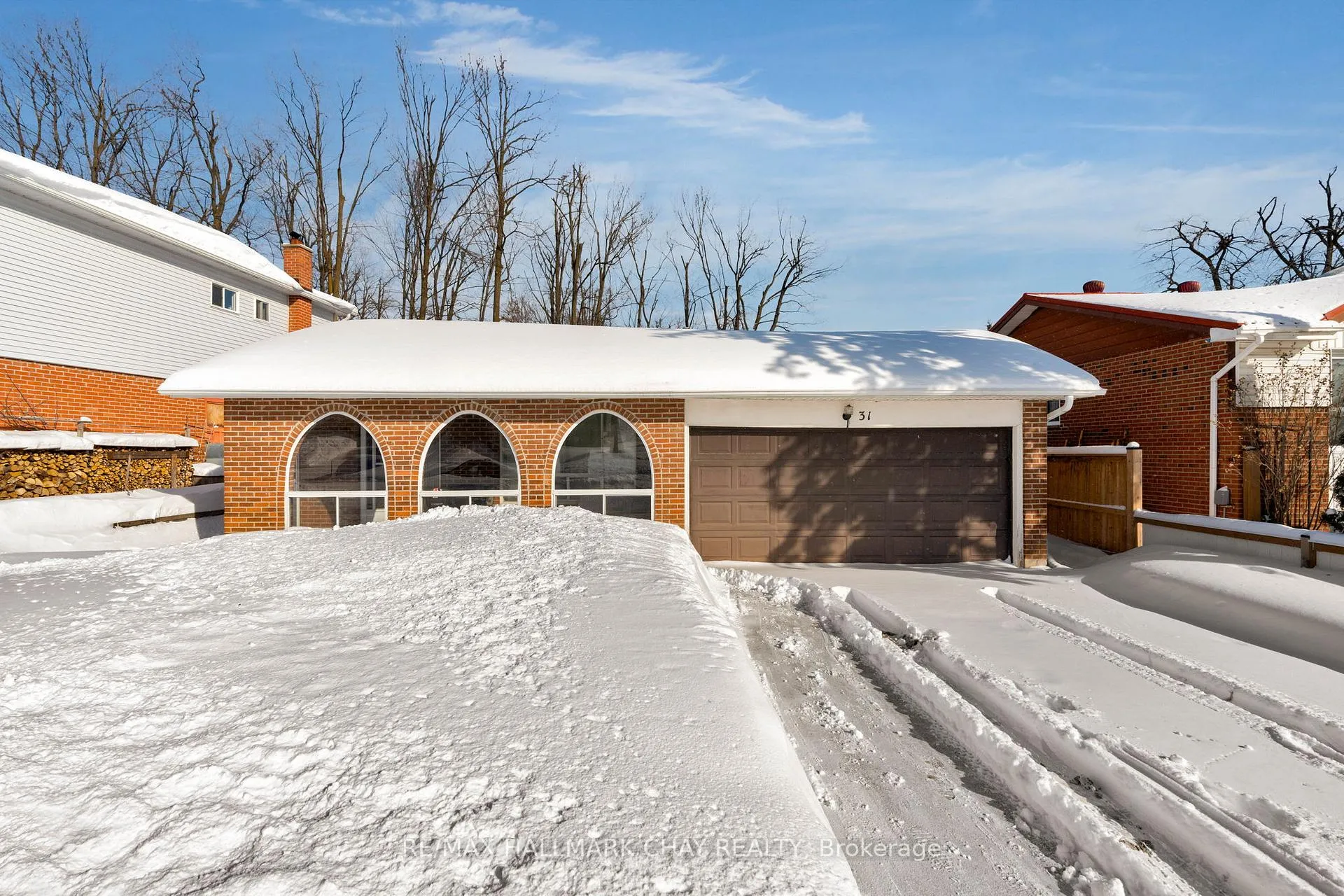 Photo 1 of 31 Springdale Drive, Barrie, Cundles East — HOMEH