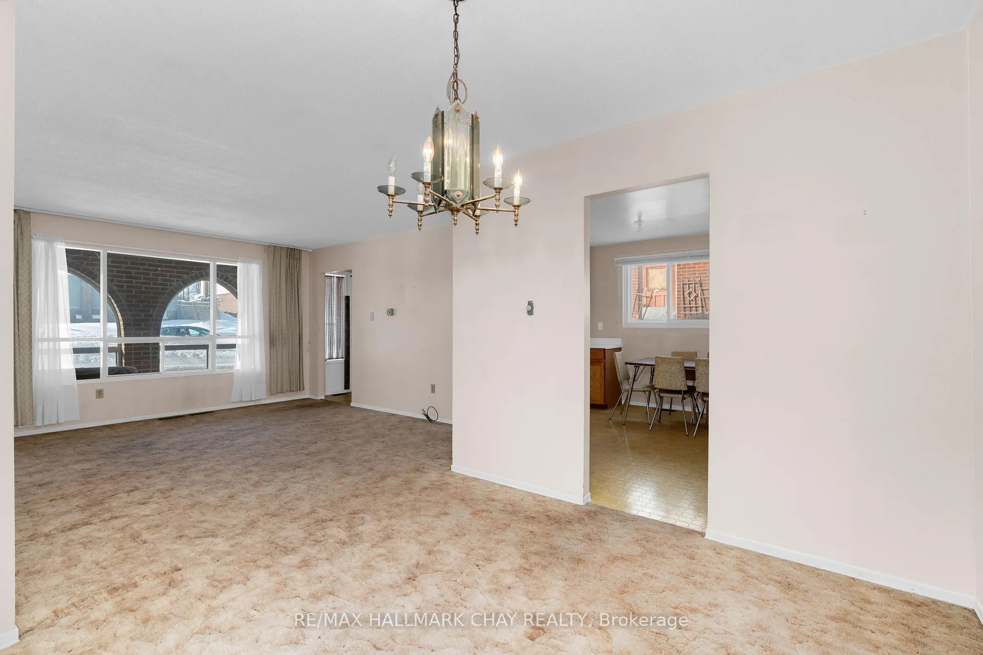 Photo 10 of 31 Springdale Drive, Barrie, Cundles East — HOMEH