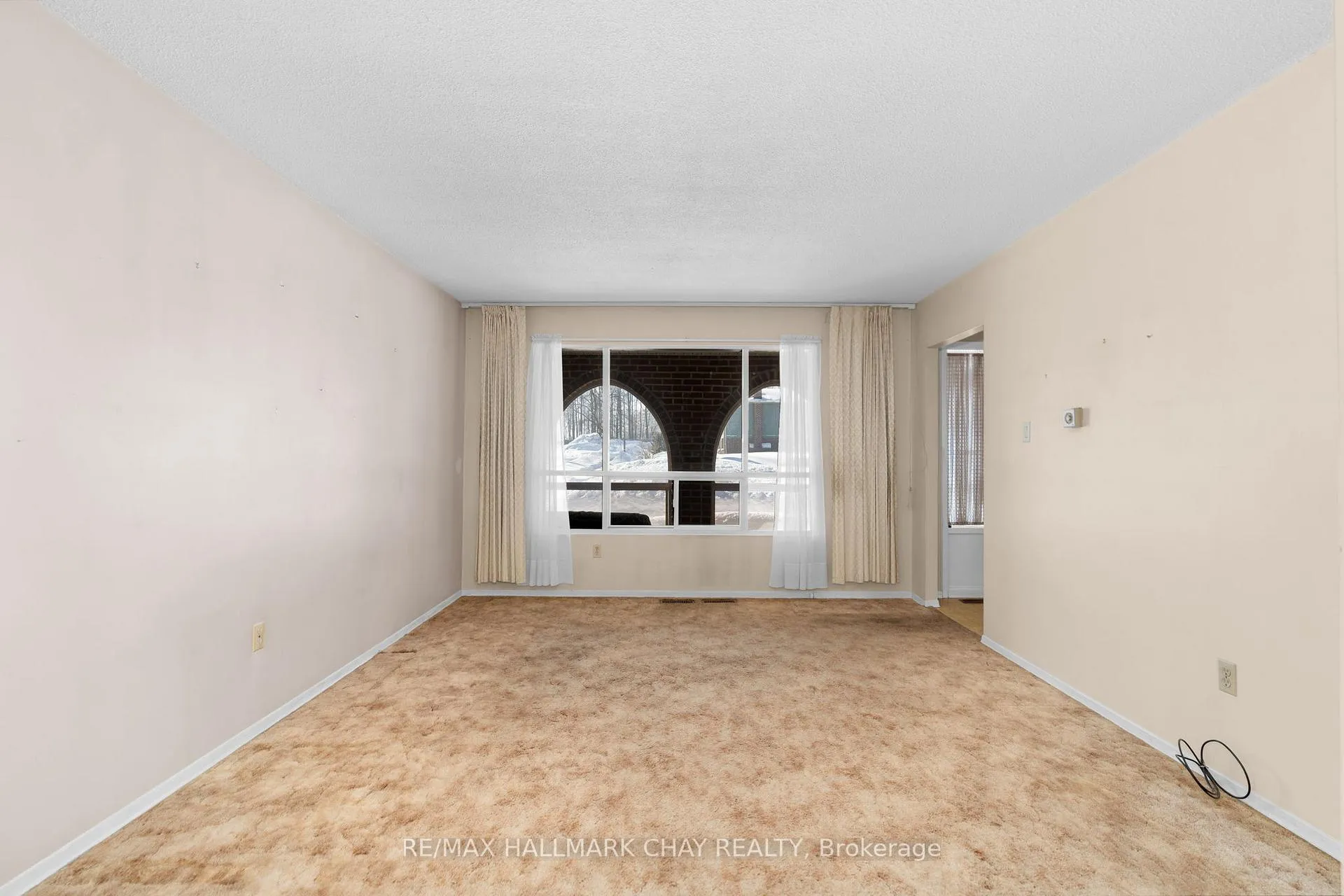 Photo 12 of 31 Springdale Drive, Barrie, Cundles East — HOMEH
