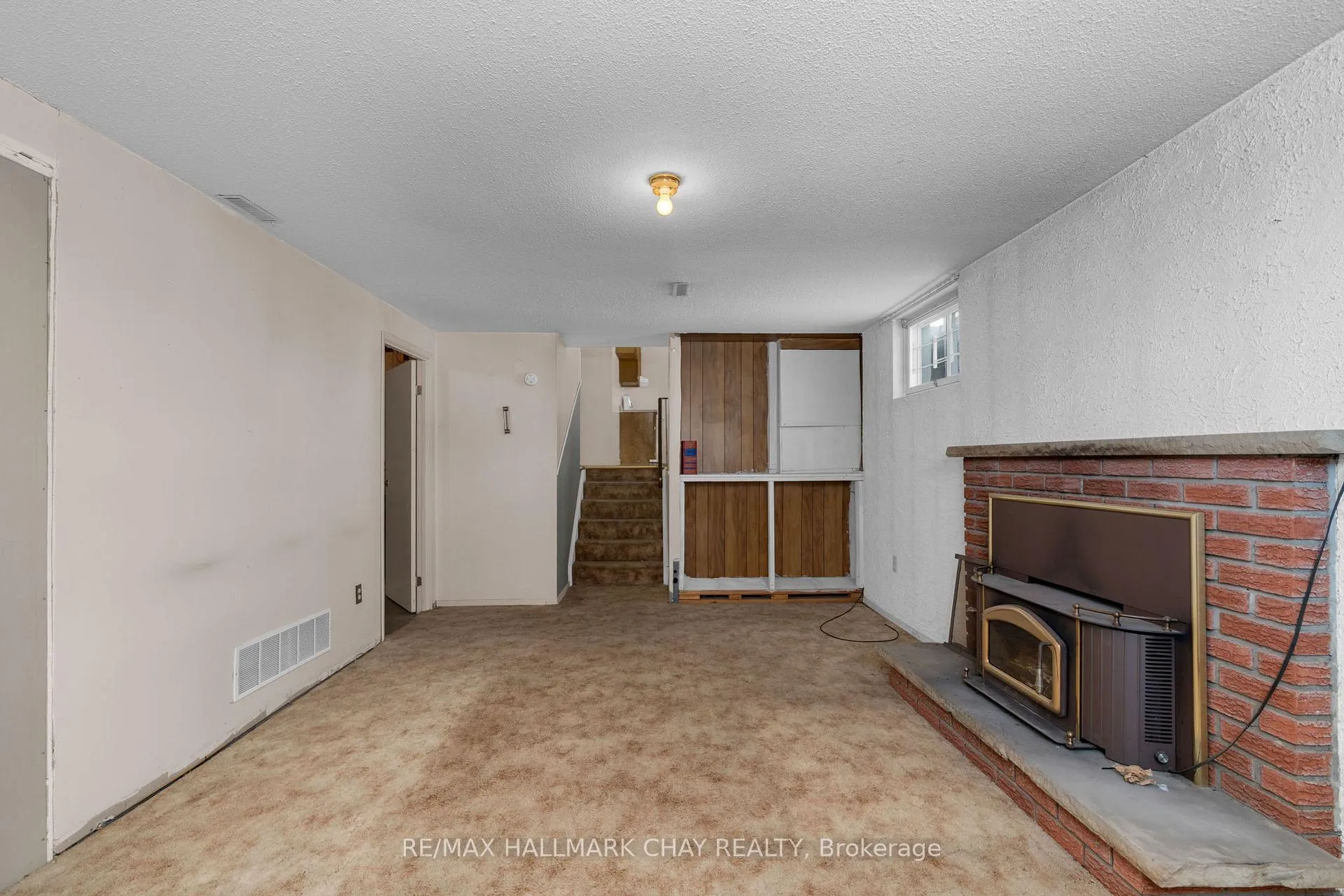 Photo 26 of 31 Springdale Drive, Barrie, Cundles East — HOMEH