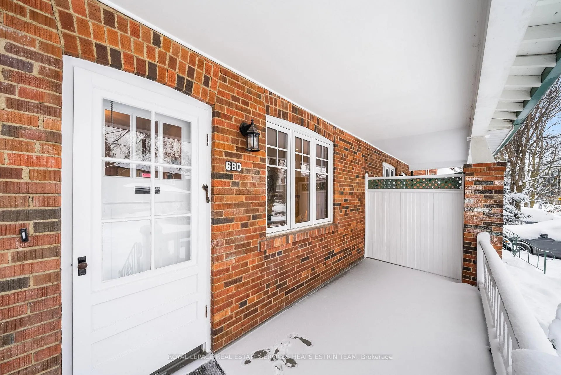 Photo 2 of 680 Hillsdale Avenue E, Toronto, Mount Pleasant East — HOMEH