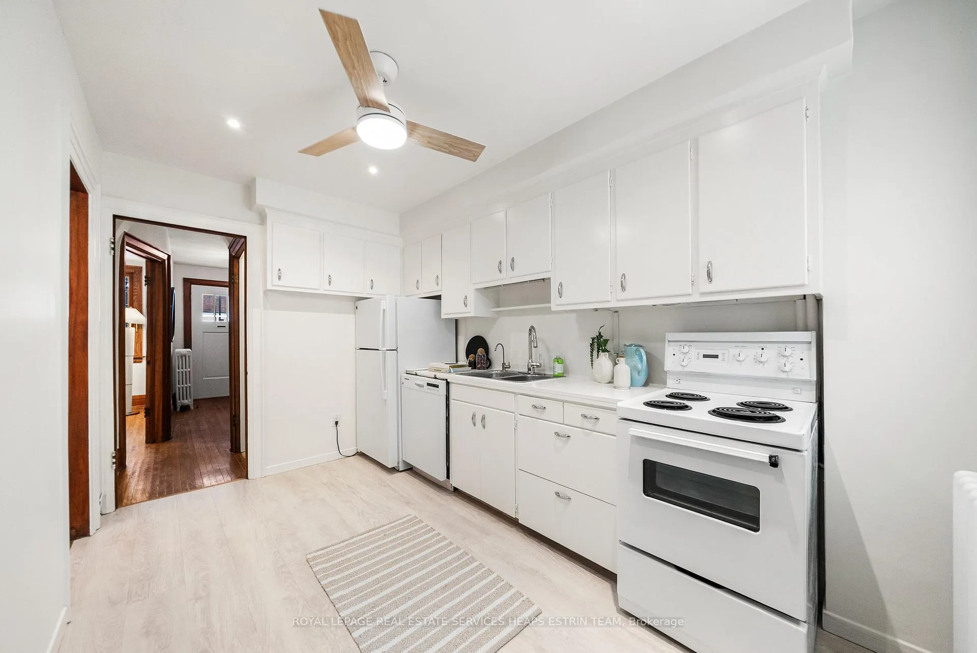 Photo 10 of 680 Hillsdale Avenue E, Toronto, Mount Pleasant East — HOMEH