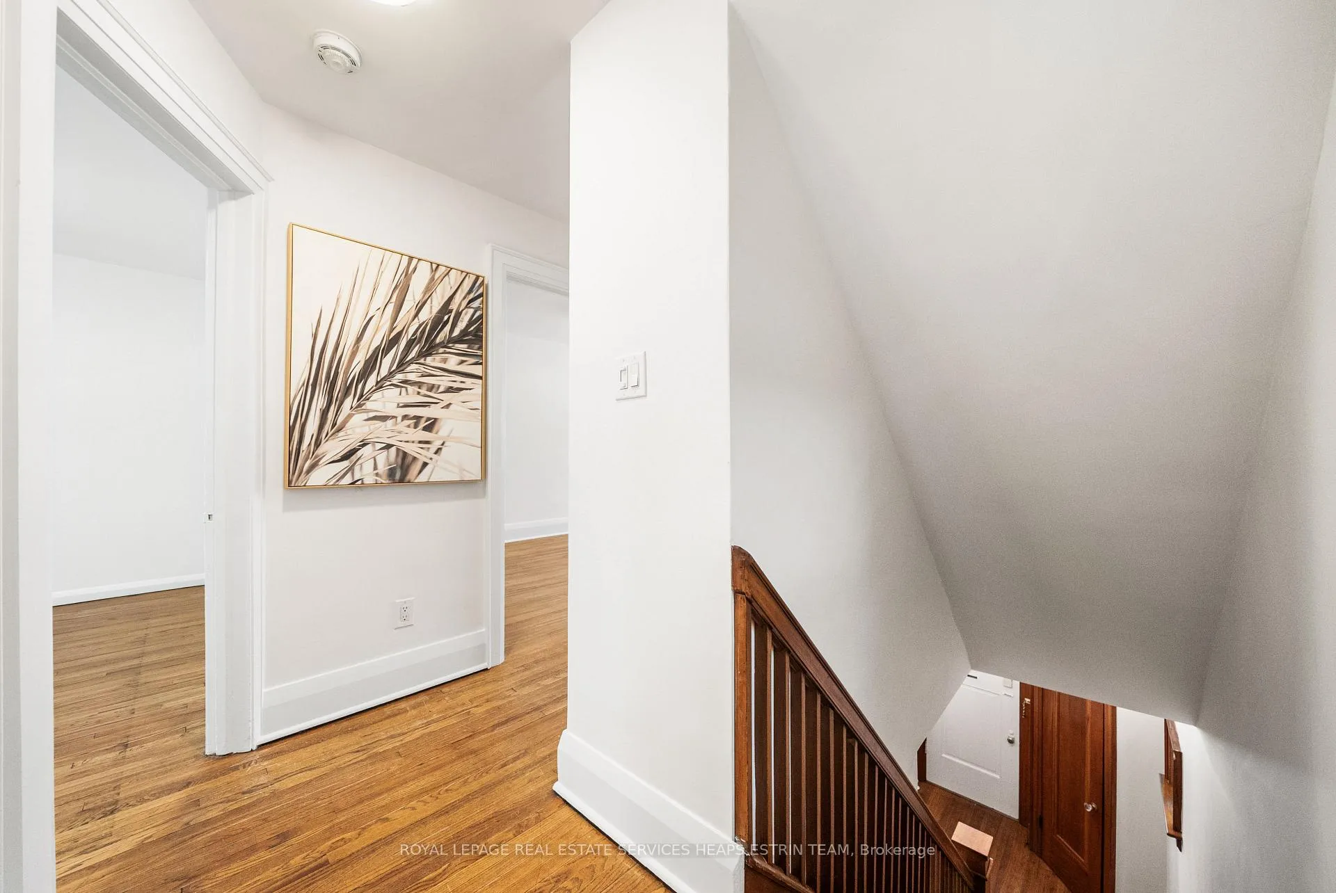 Photo 12 of 680 Hillsdale Avenue E, Toronto, Mount Pleasant East — HOMEH