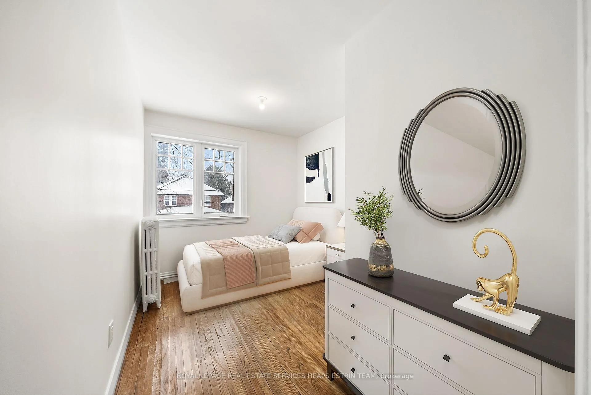 Photo 19 of 680 Hillsdale Avenue E, Toronto, Mount Pleasant East — HOMEH