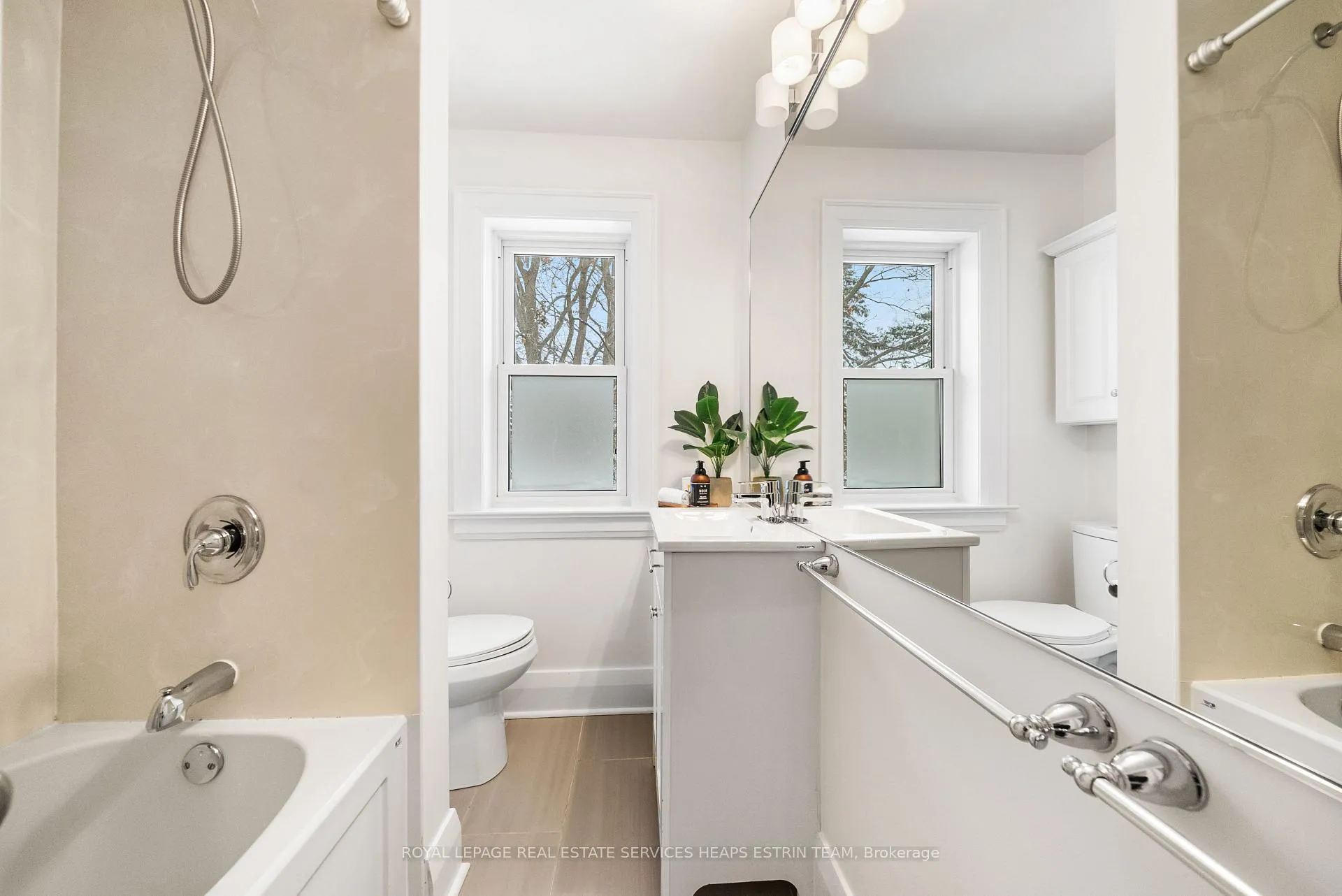 Photo 20 of 680 Hillsdale Avenue E, Toronto, Mount Pleasant East — HOMEH