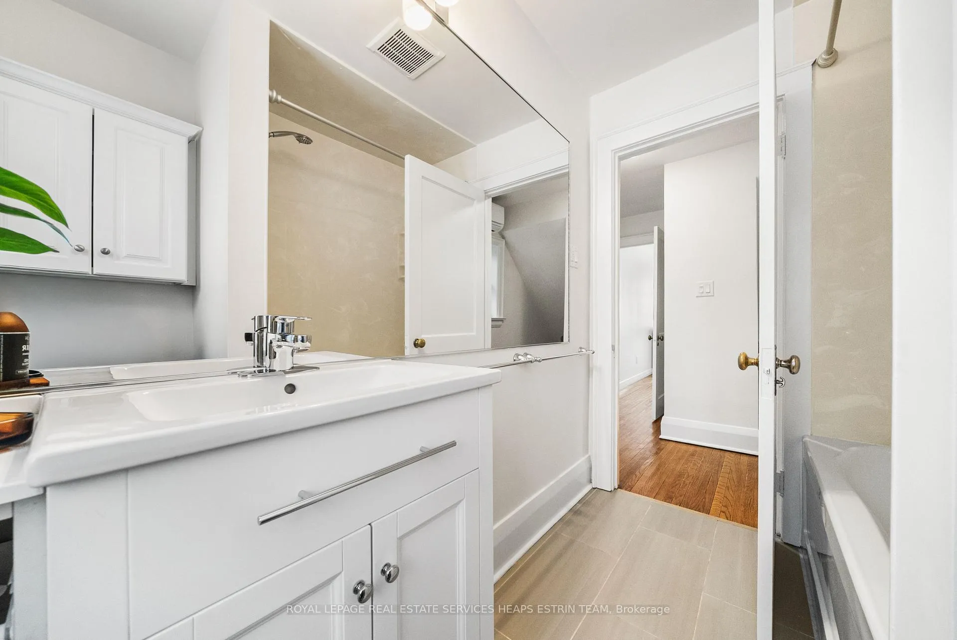 Photo 21 of 680 Hillsdale Avenue E, Toronto, Mount Pleasant East — HOMEH