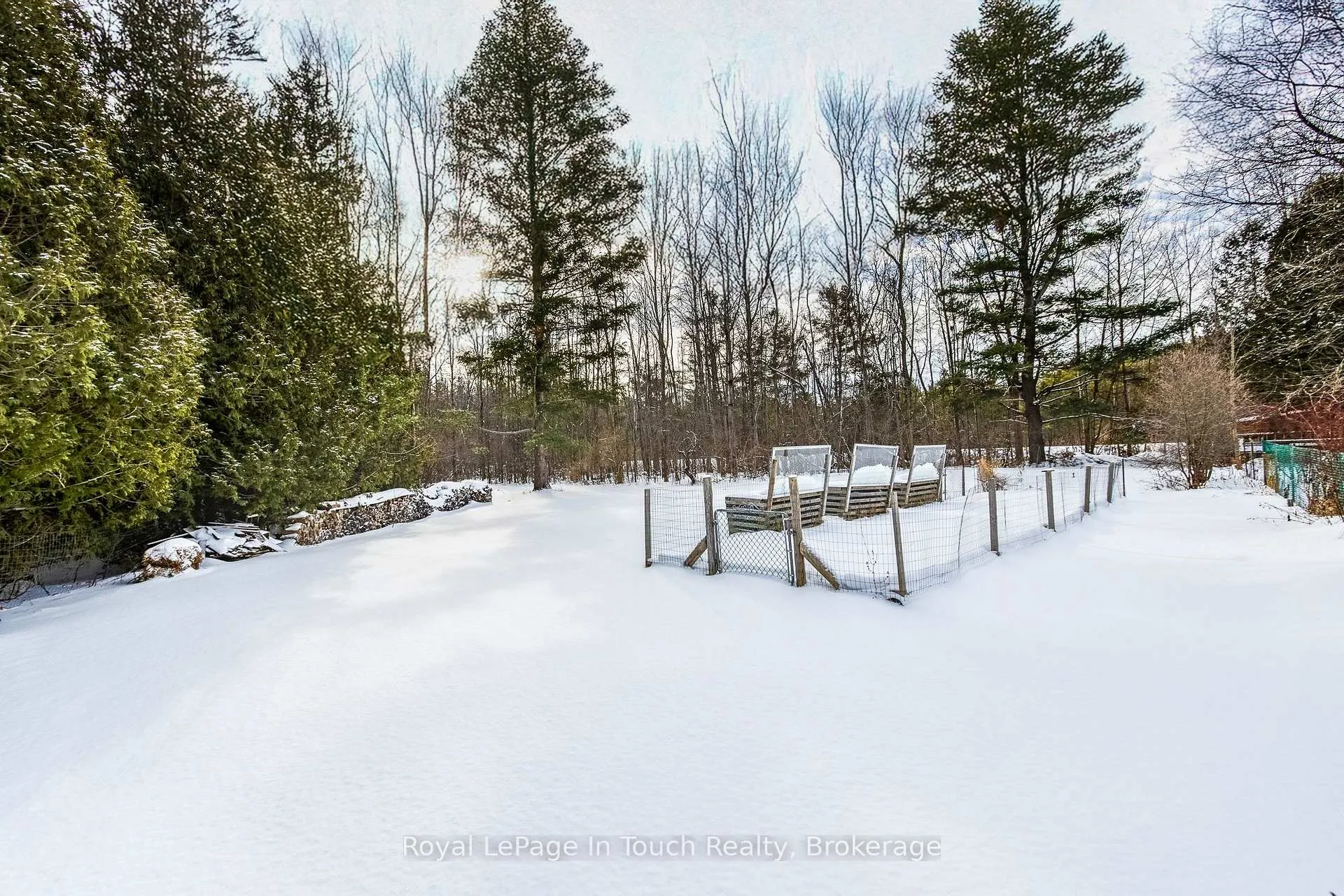 Photo 4 of 9 Davis Drive, Tay, Victoria Harbour — HOMEH