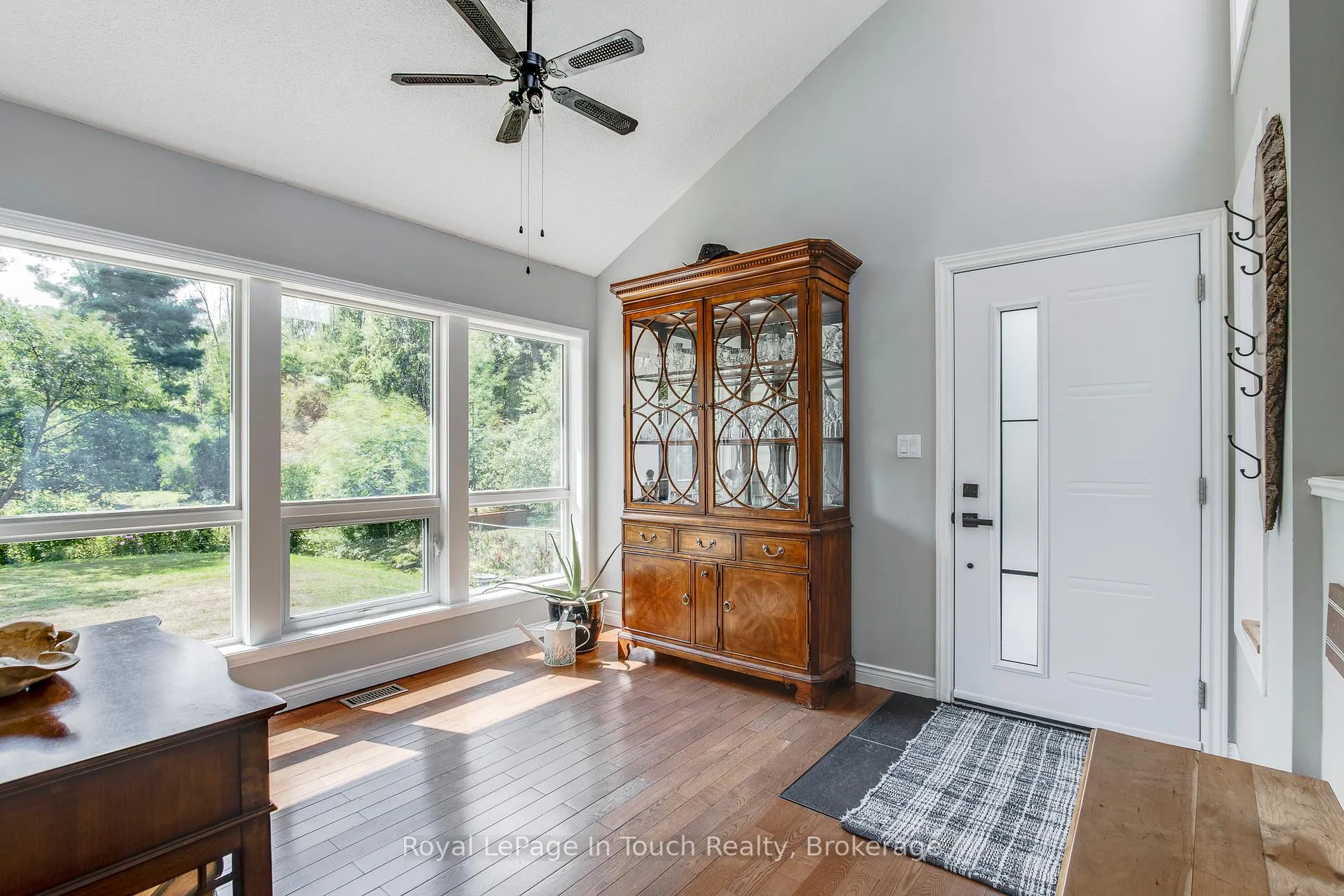 Photo 19 of 9 Davis Drive, Tay, Victoria Harbour — HOMEH