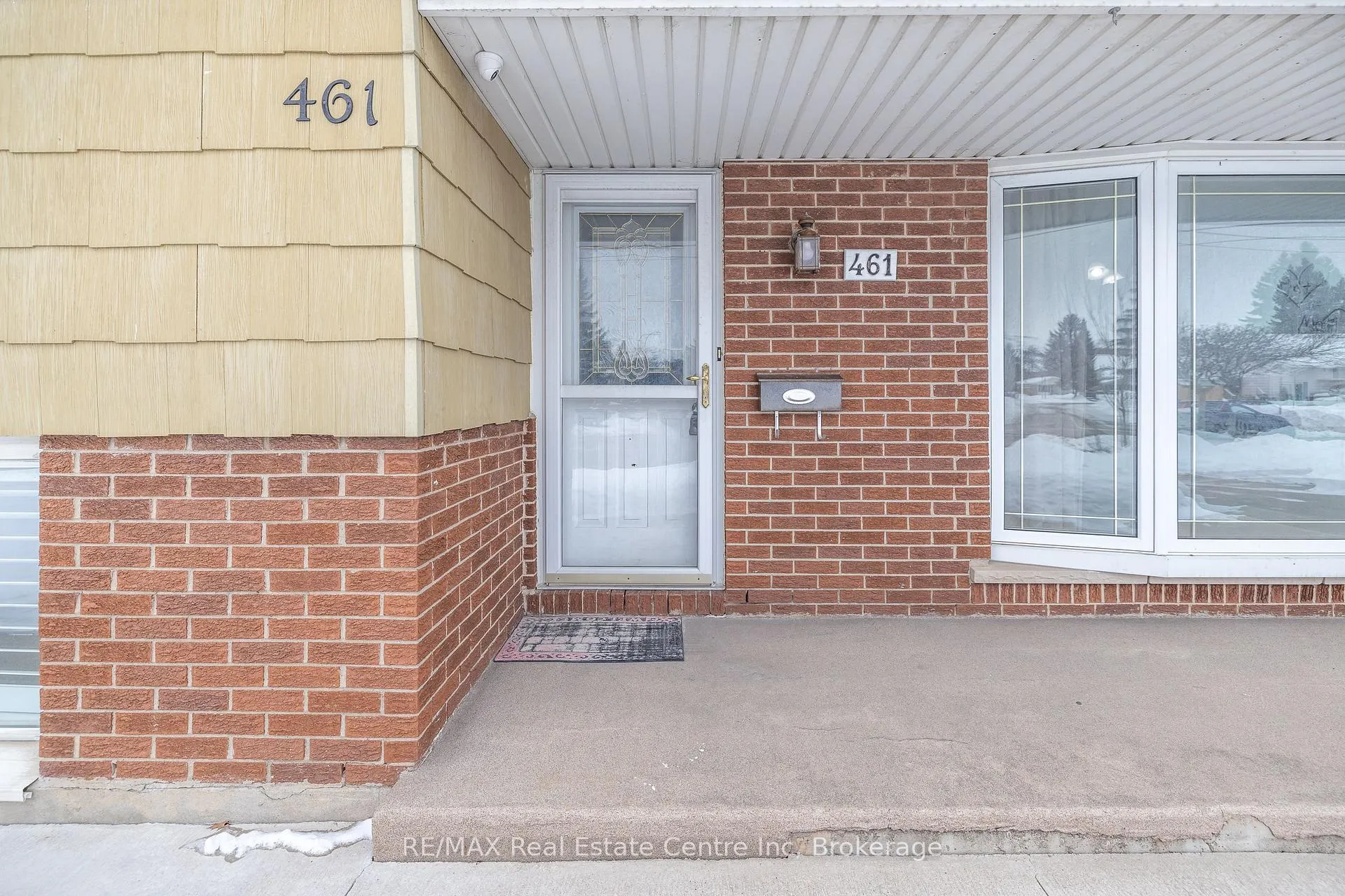 Photo 7 of 461 Strasburg Road, Kitchener, Alpine — HOMEH