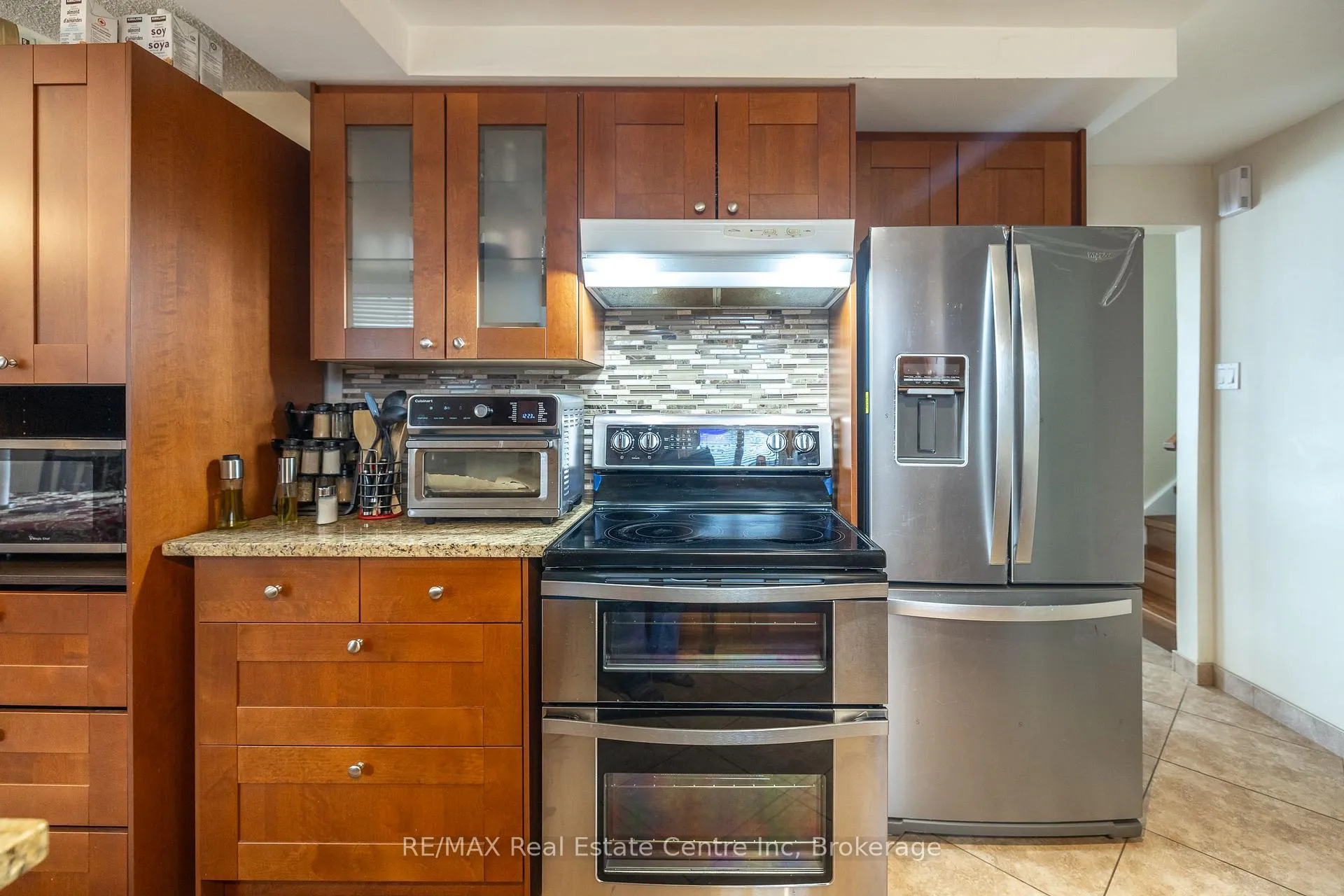 Photo 16 of 461 Strasburg Road, Kitchener, Alpine — HOMEH