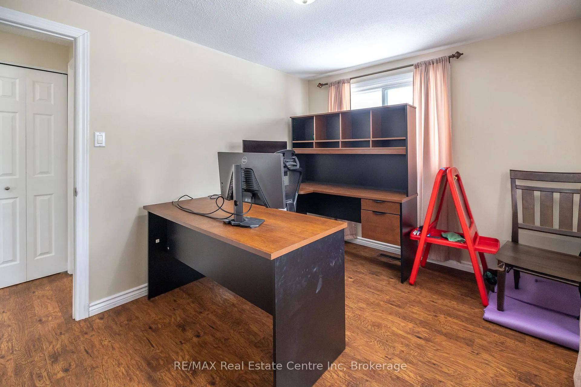 Photo 25 of 461 Strasburg Road, Kitchener, Alpine — HOMEH