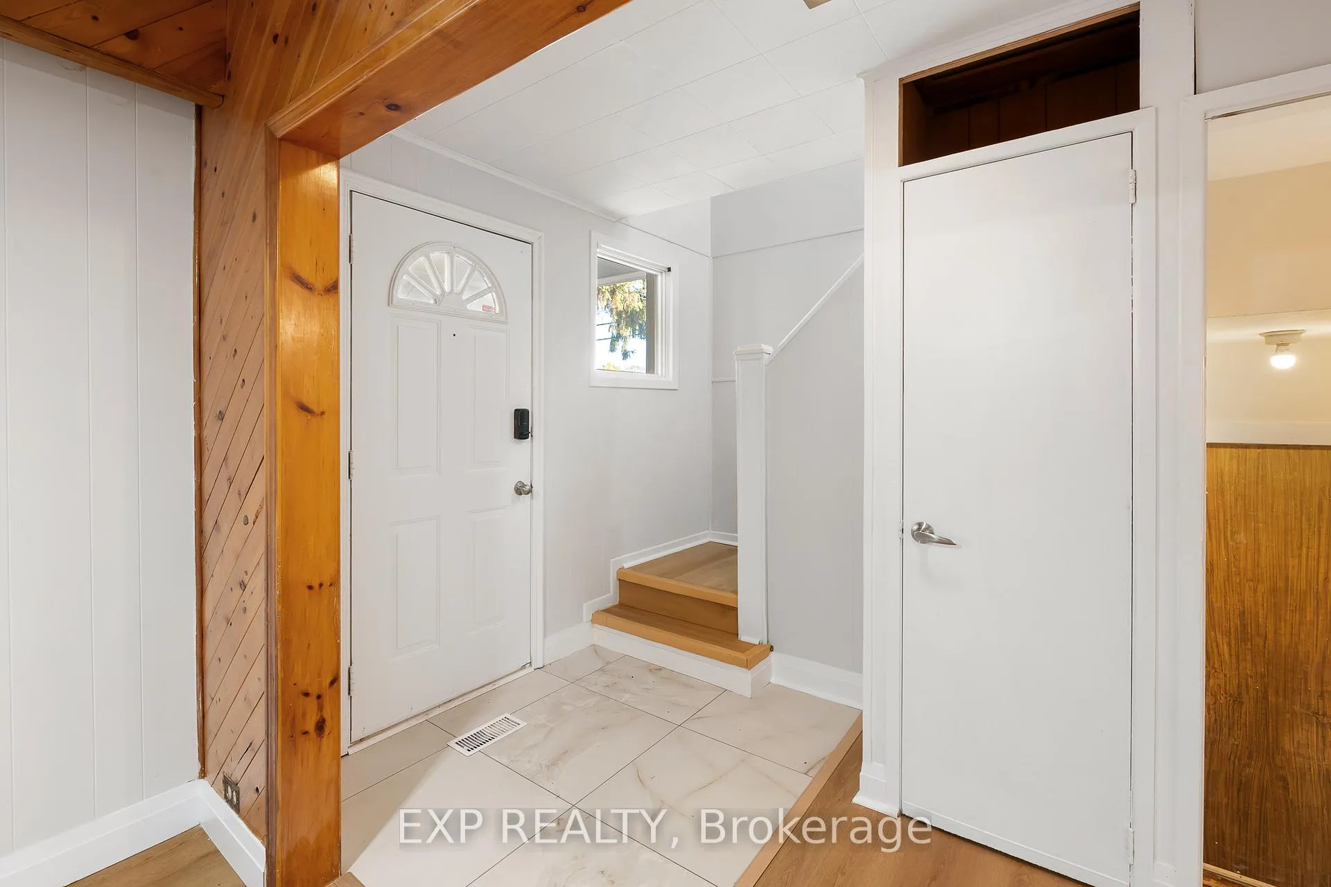 Photo 15 of 467 Grove Avenue, Windsor — HOMEH