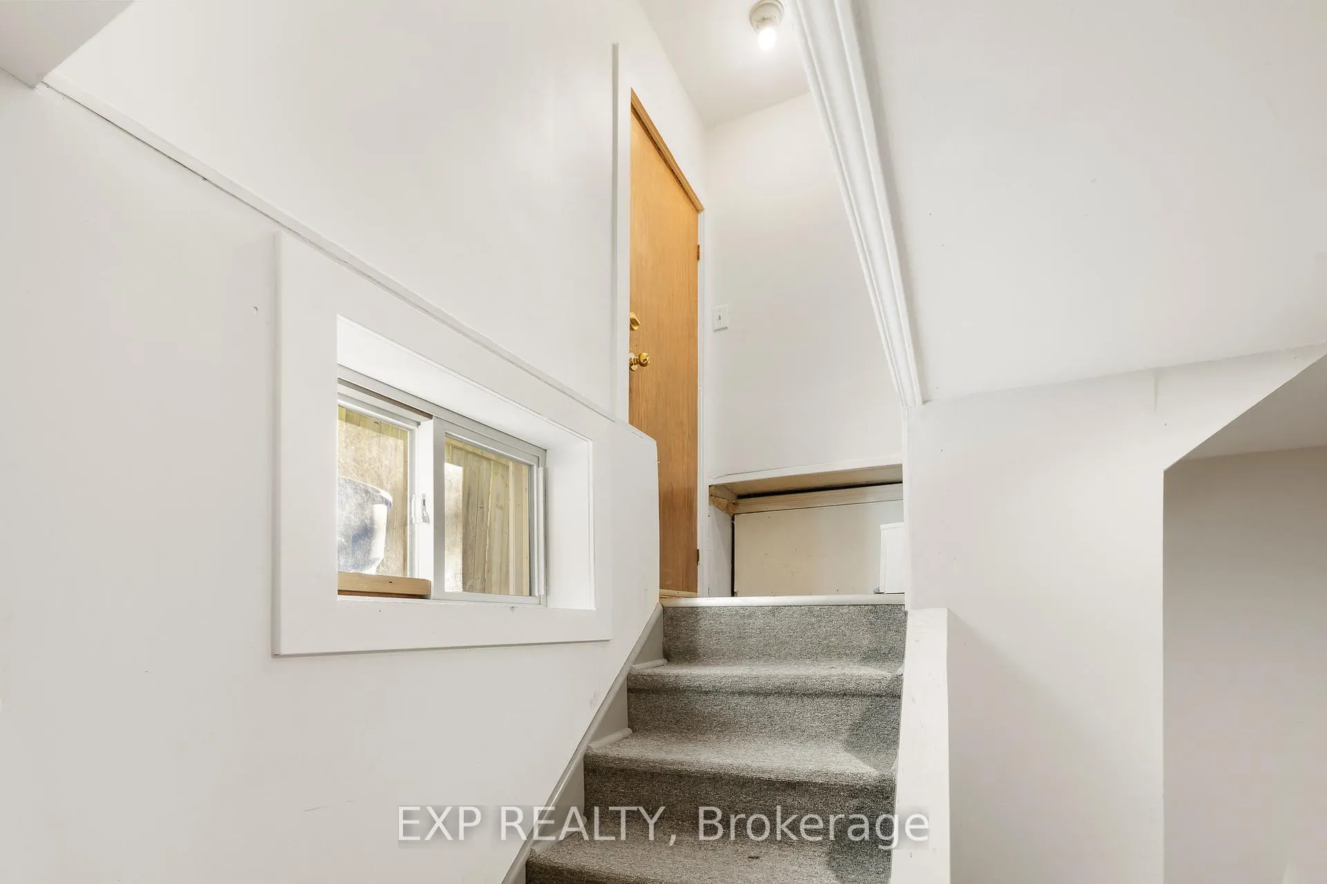 Photo 28 of 467 Grove Avenue, Windsor — HOMEH