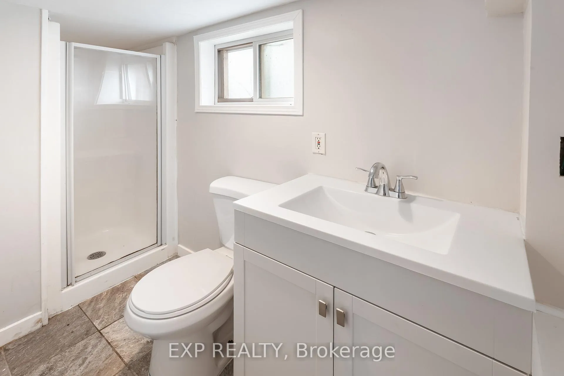 Photo 32 of 467 Grove Avenue, Windsor — HOMEH
