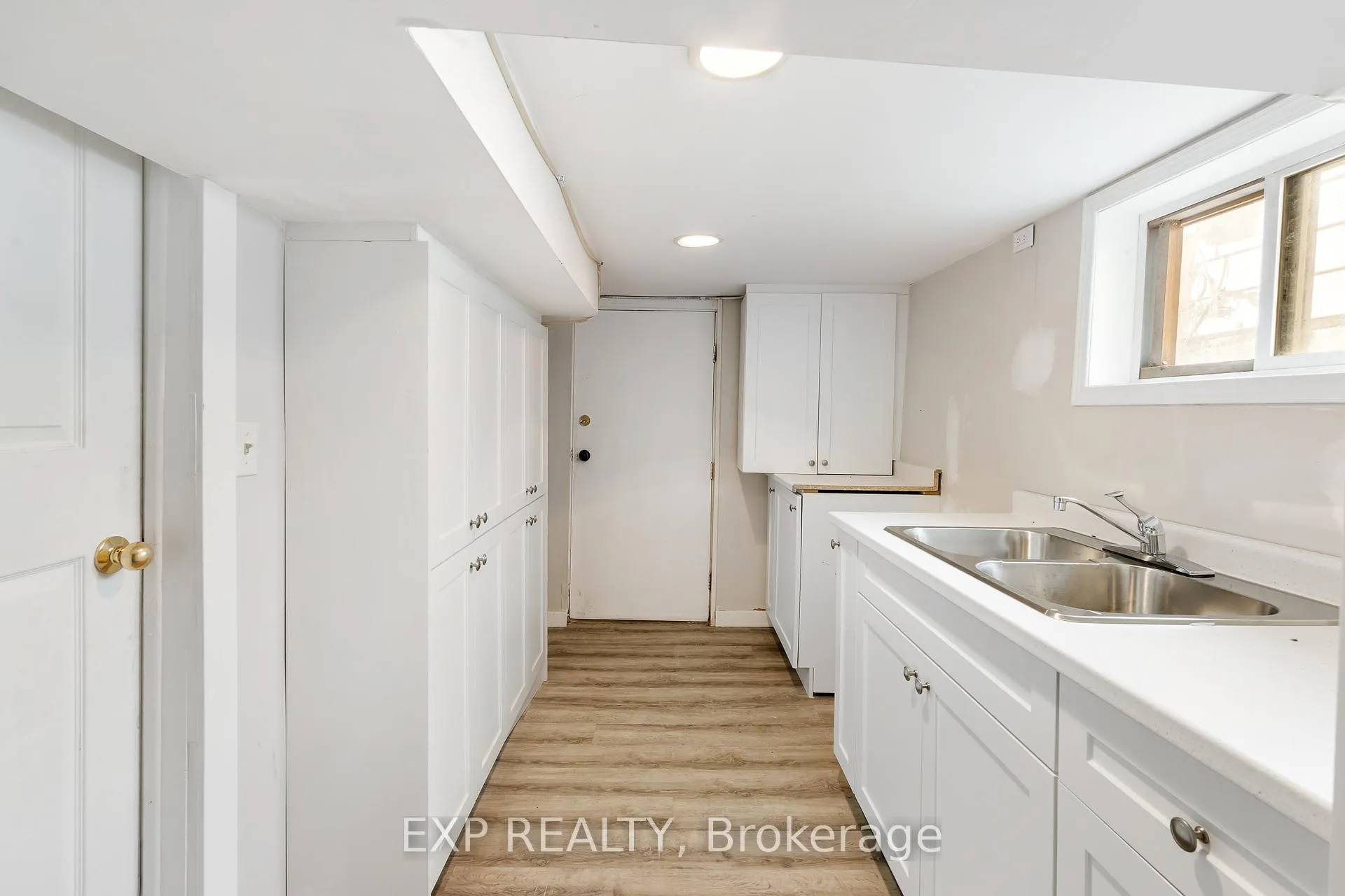 Photo 38 of 467 Grove Avenue, Windsor — HOMEH