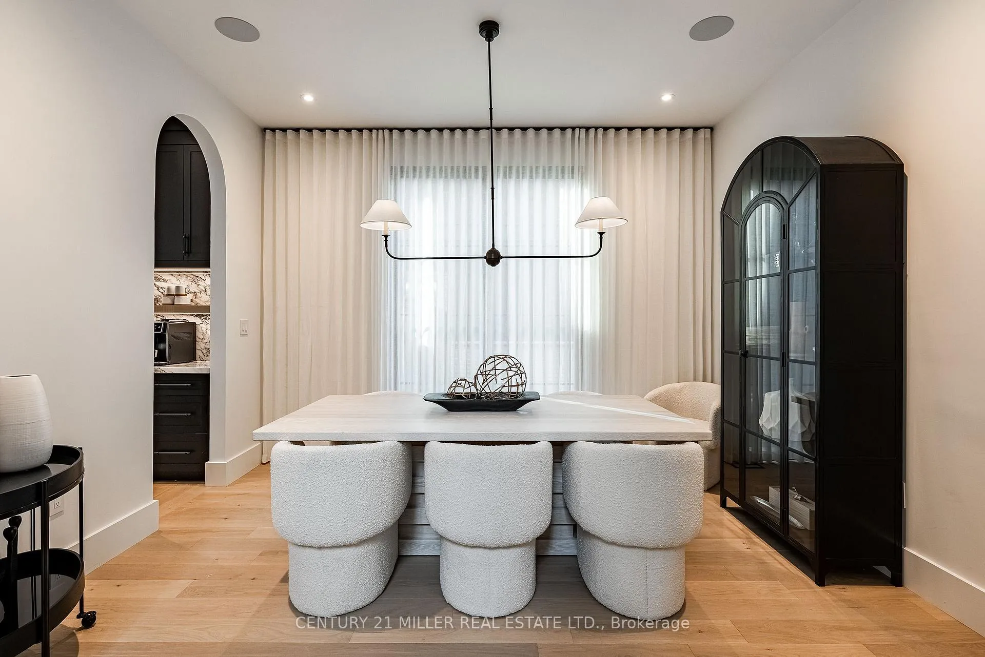 Photo 5 of 331 Macdonald Road, Oakville, Old Oakville — HOMEH
