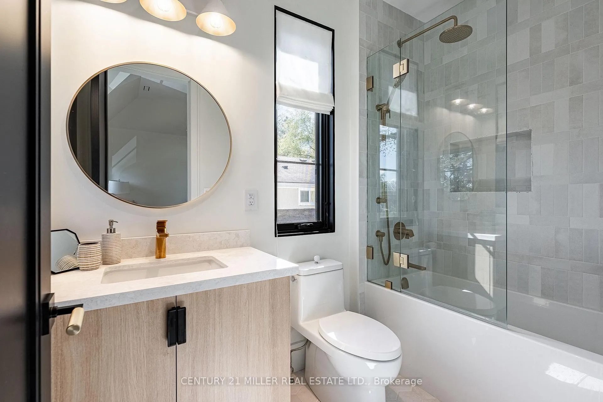 Photo 19 of 331 Macdonald Road, Oakville, Old Oakville — HOMEH