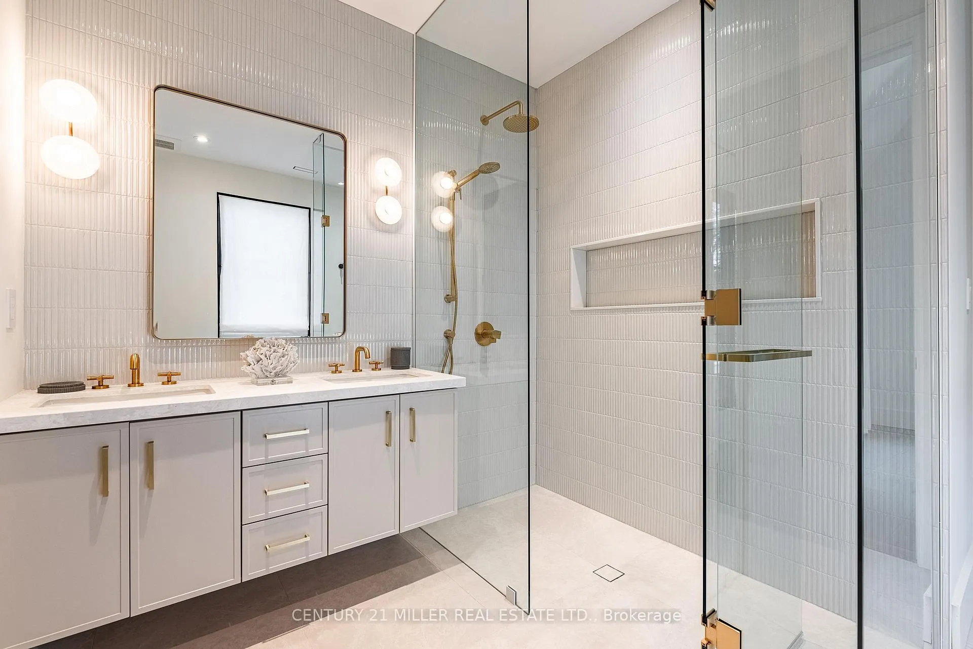 Photo 22 of 331 Macdonald Road, Oakville, Old Oakville — HOMEH