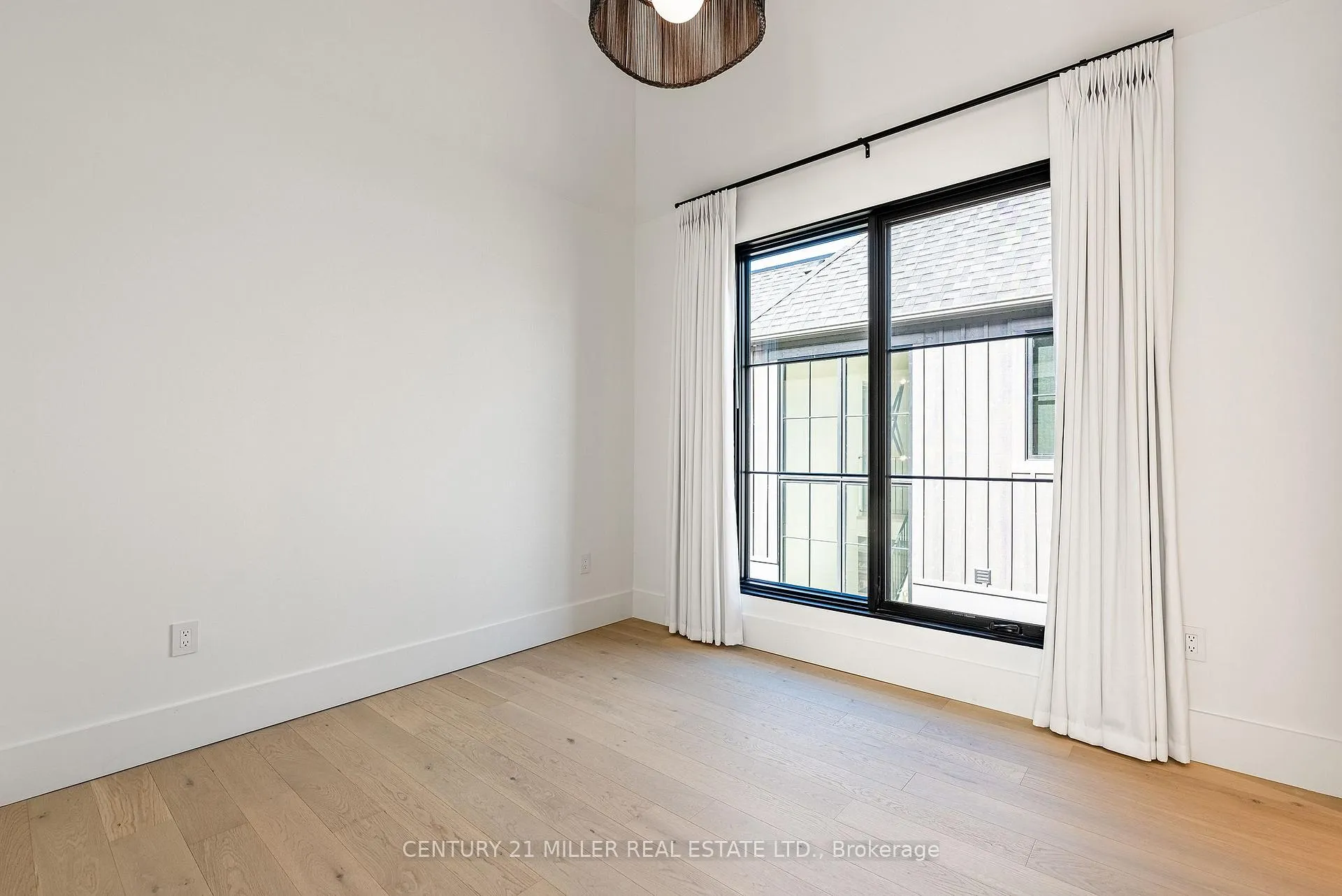 Photo 24 of 331 Macdonald Road, Oakville, Old Oakville — HOMEH