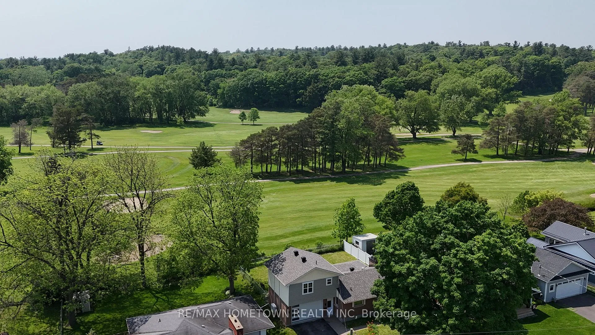 Photo 5 of 49 Fairway Crescent, Brockville — HOMEH