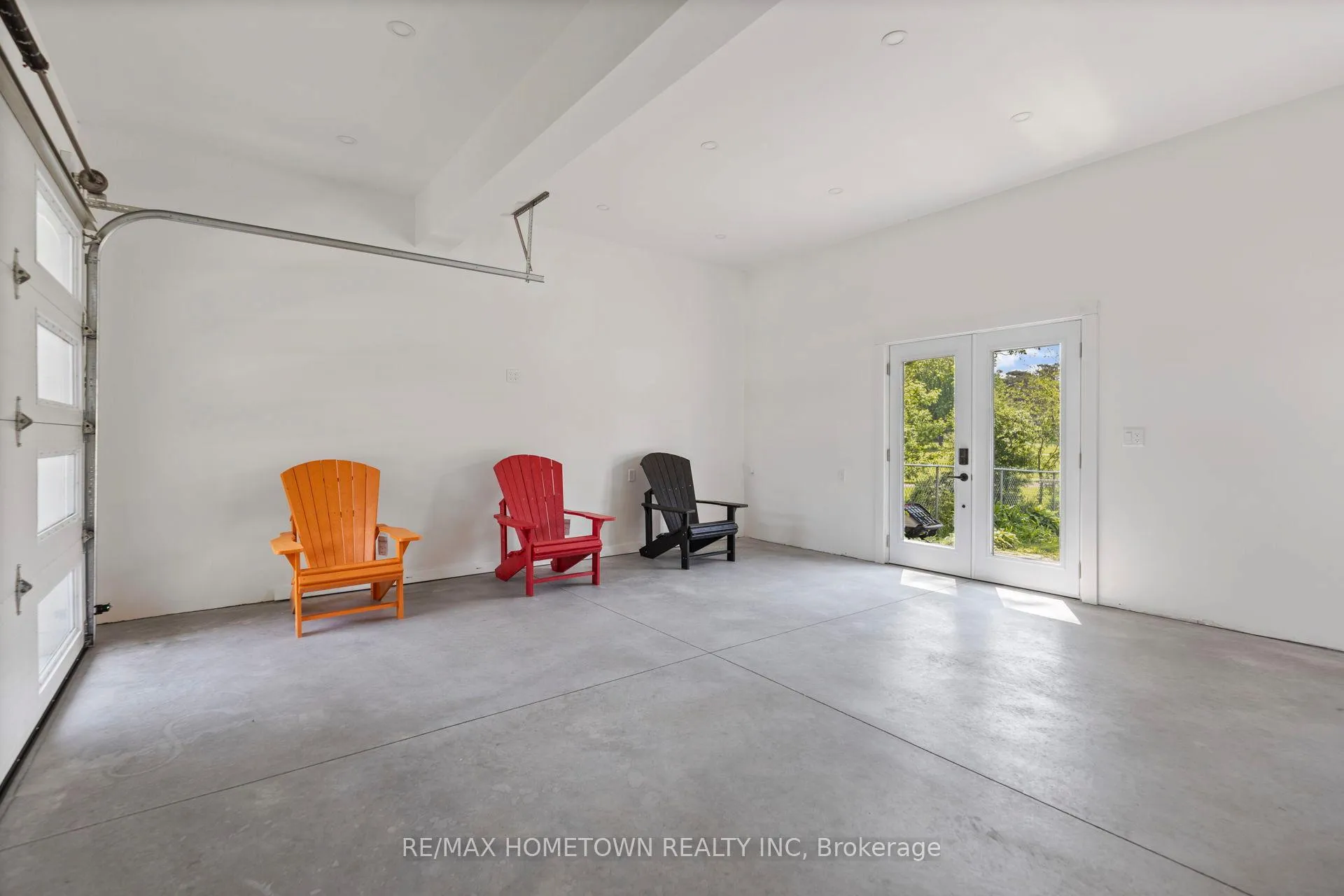 Photo 38 of 49 Fairway Crescent, Brockville — HOMEH