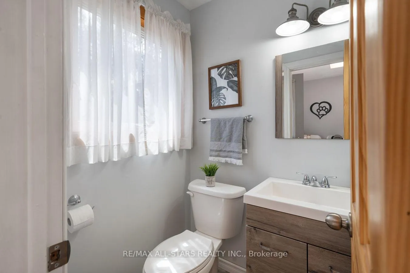Photo 15 of 44 Blackwater Road, Brock, Sunderland — HOMEH