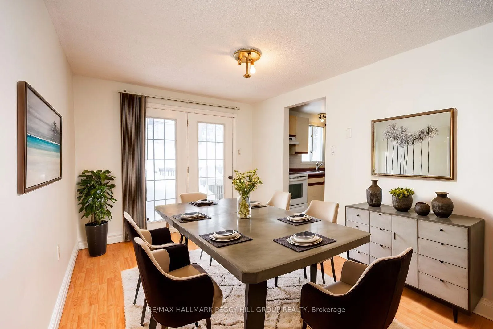 Photo 3 of 829 Birchwood Drive, Midland — HOMEH
