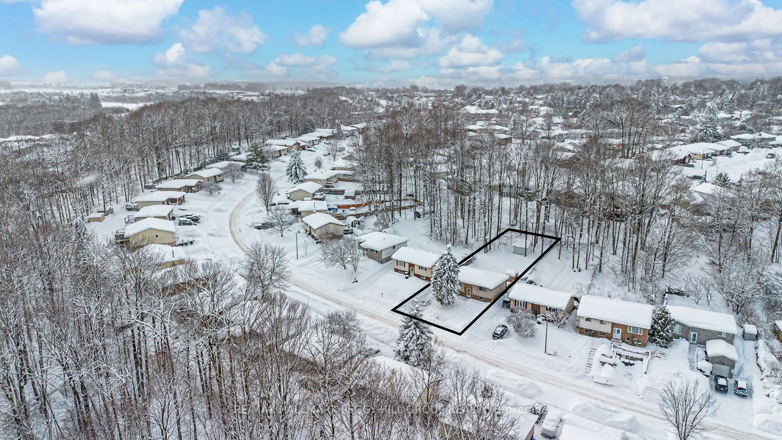 Photo 10 of 829 Birchwood Drive, Midland — HOMEH