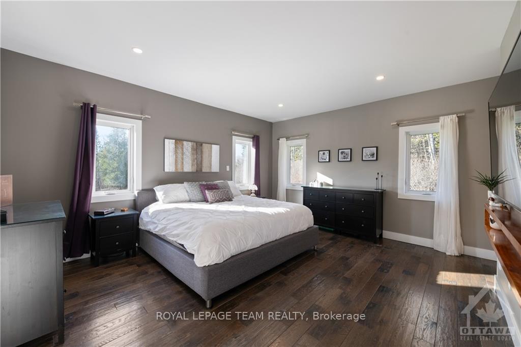 Photo 16 of 875 Deertail Lane, Ottawa, Huntley Ward (North West) — HOMEH