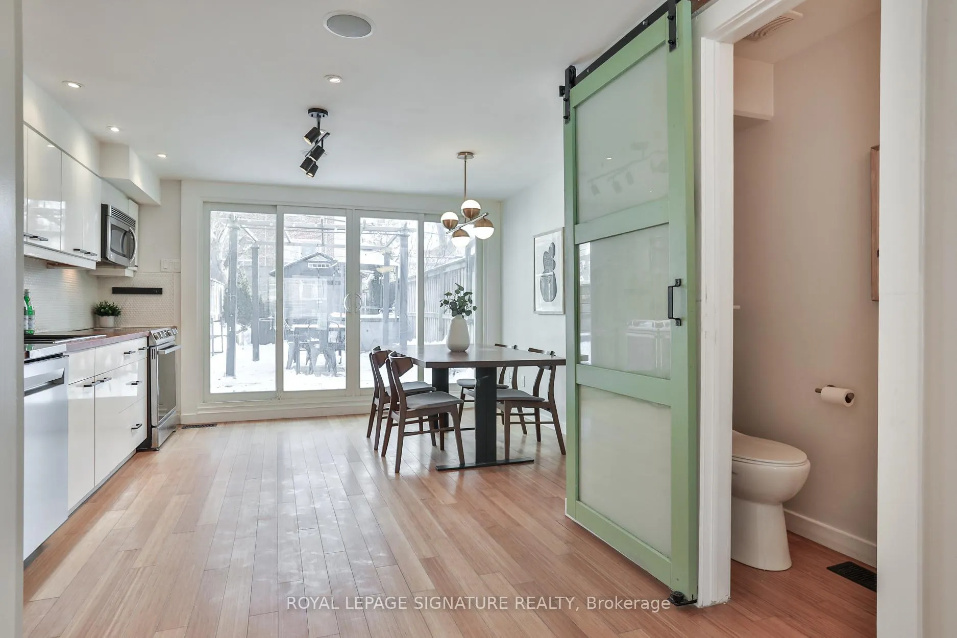 Photo 12 of 37 Rhodes Avenue, Toronto, Greenwood-Coxwell — HOMEH