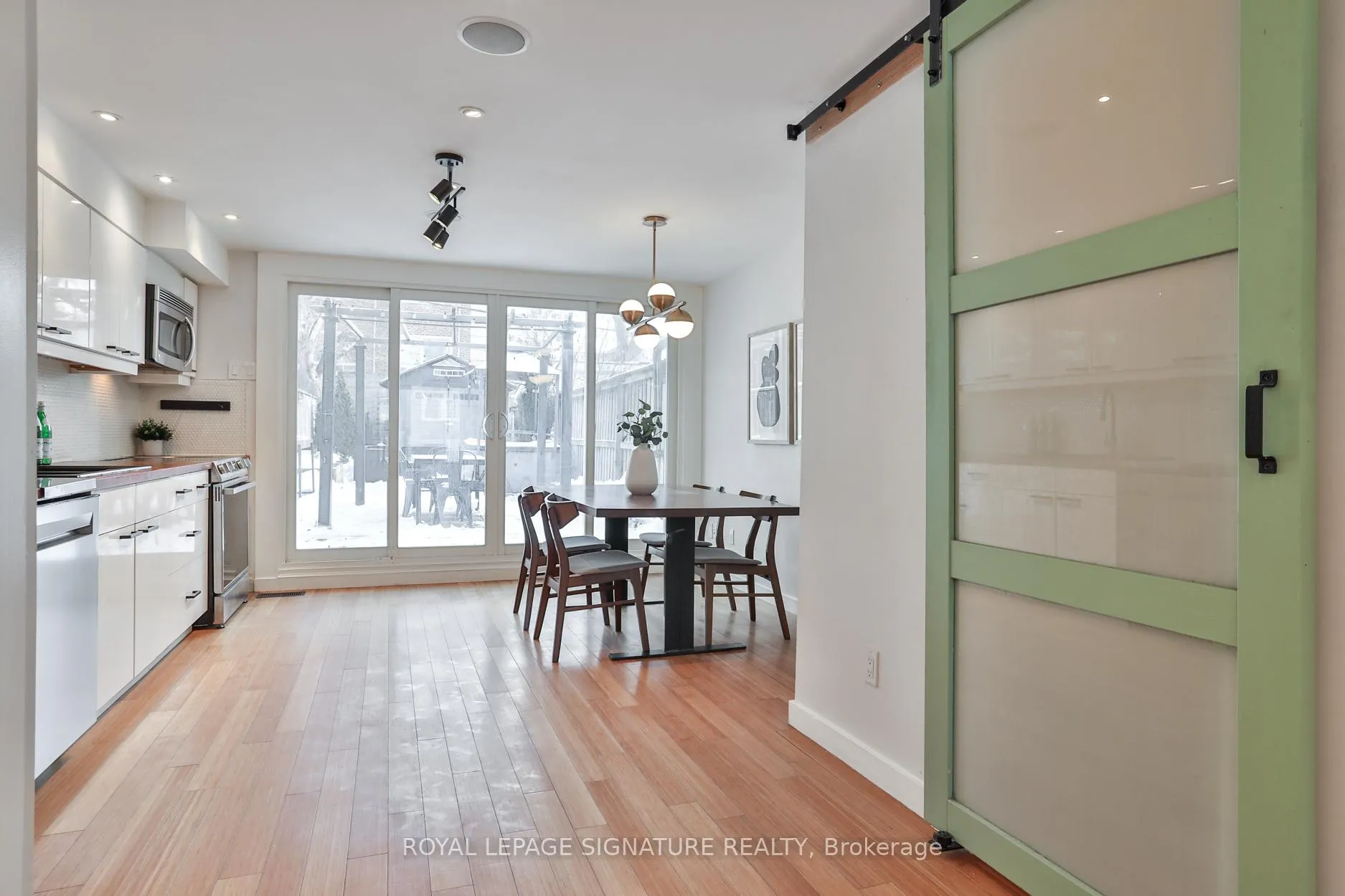 Photo 13 of 37 Rhodes Avenue, Toronto, Greenwood-Coxwell — HOMEH