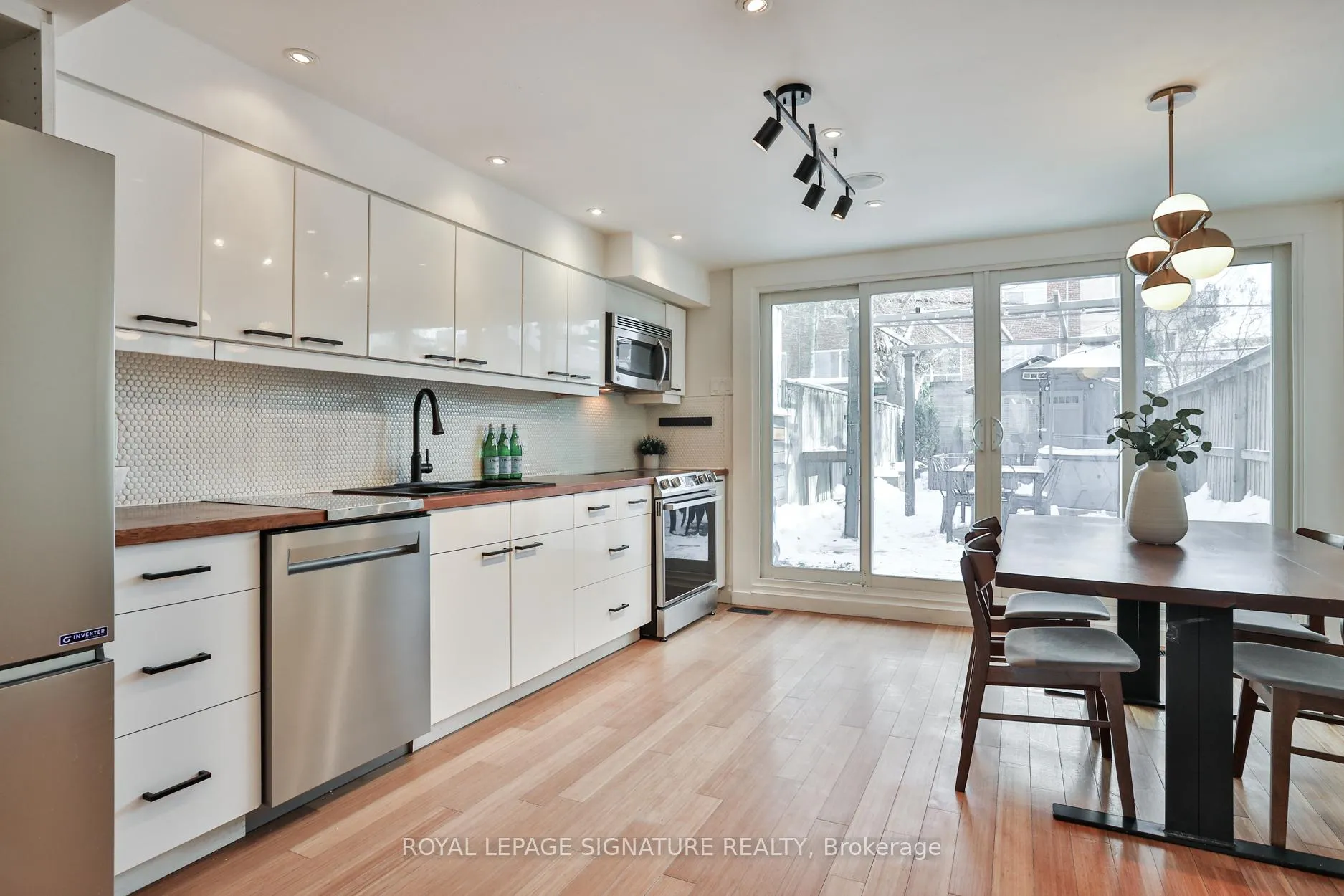 Photo 18 of 37 Rhodes Avenue, Toronto, Greenwood-Coxwell — HOMEH
