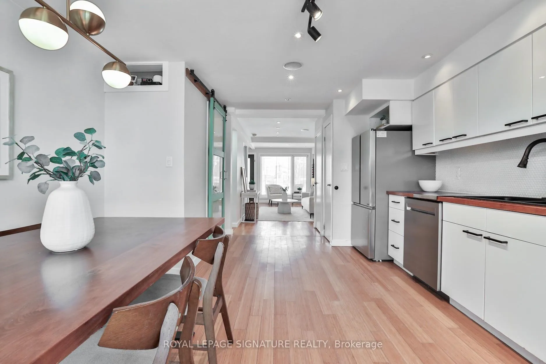 Photo 21 of 37 Rhodes Avenue, Toronto, Greenwood-Coxwell — HOMEH