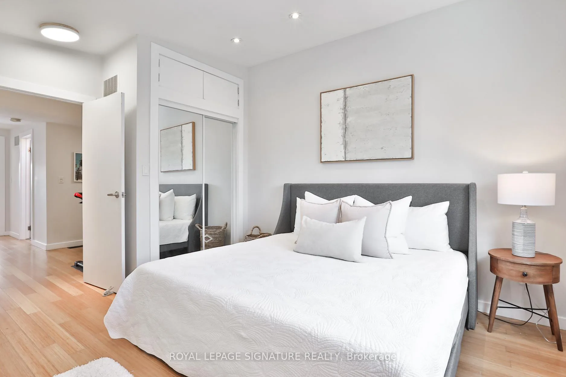 Photo 25 of 37 Rhodes Avenue, Toronto, Greenwood-Coxwell — HOMEH