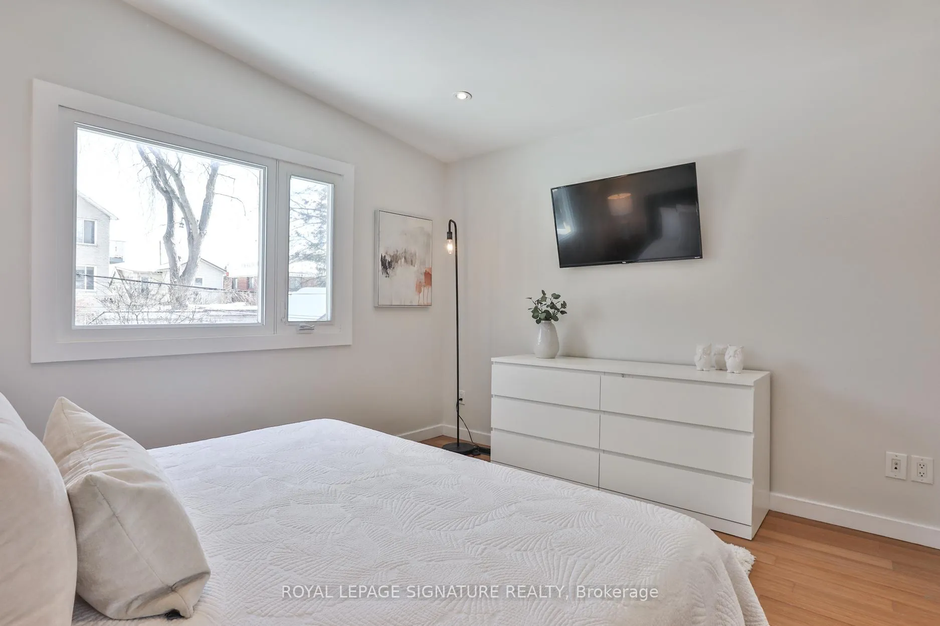 Photo 27 of 37 Rhodes Avenue, Toronto, Greenwood-Coxwell — HOMEH