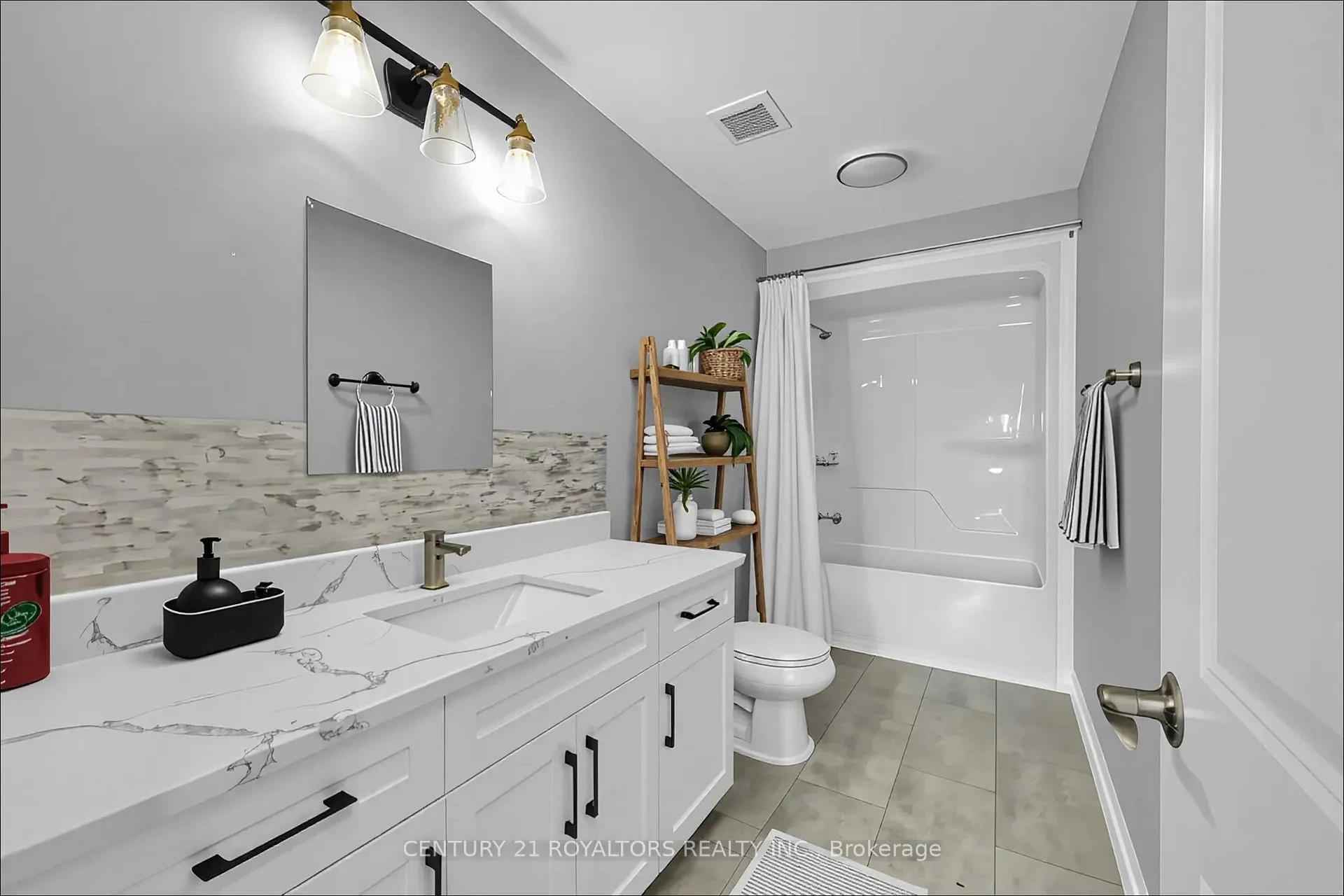 Photo 23 of 98 Warwick Drive, Chatham-Kent, Chatham — HOMEH