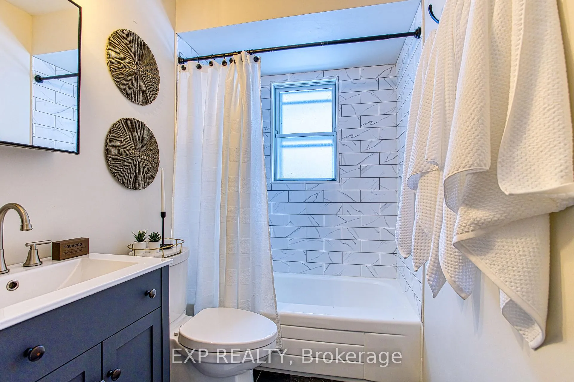 Photo 17 of 111 Leitch Drive, Grimsby, Grimsby East — HOMEH