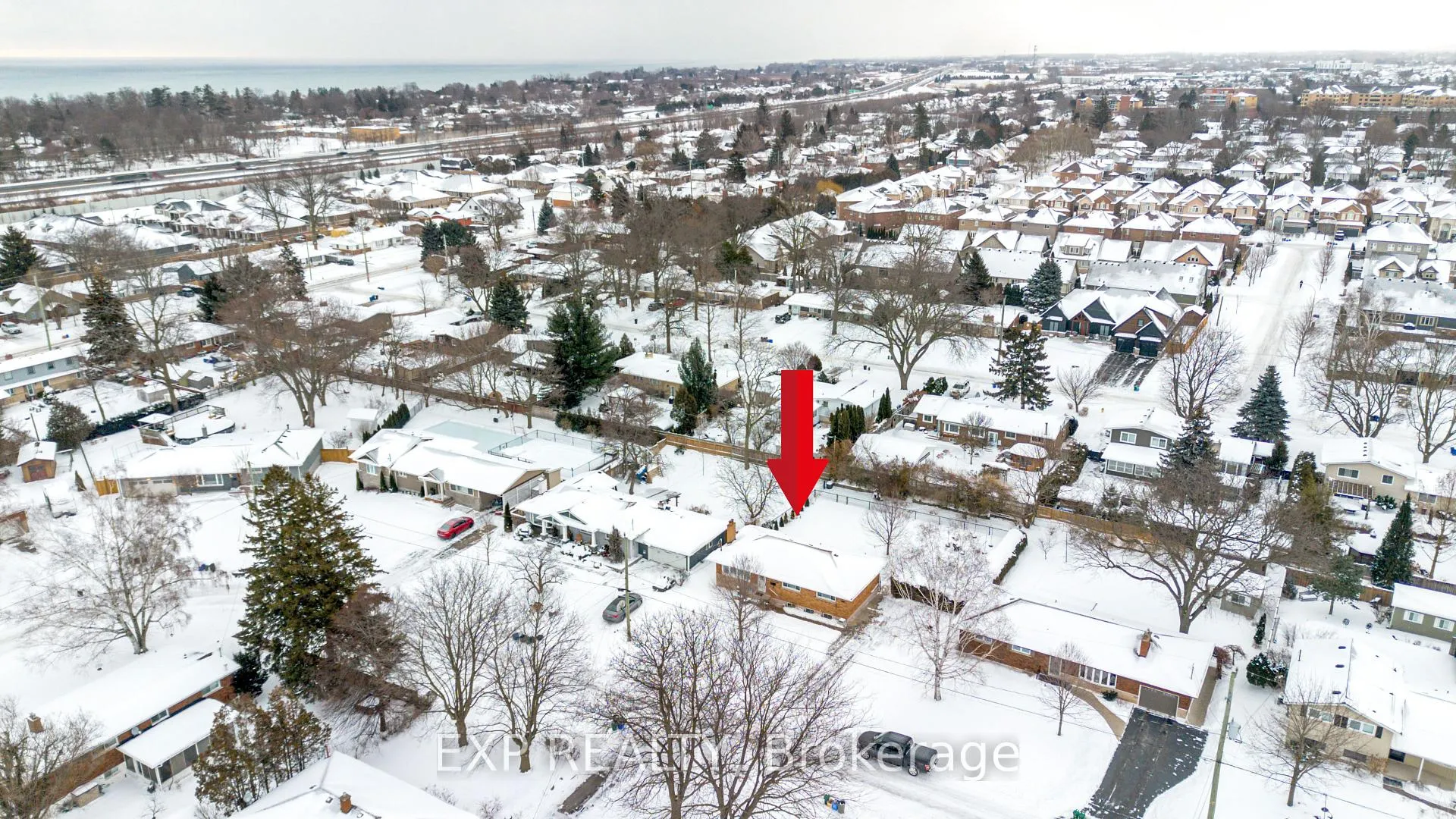 Photo 28 of 111 Leitch Drive, Grimsby, Grimsby East — HOMEH