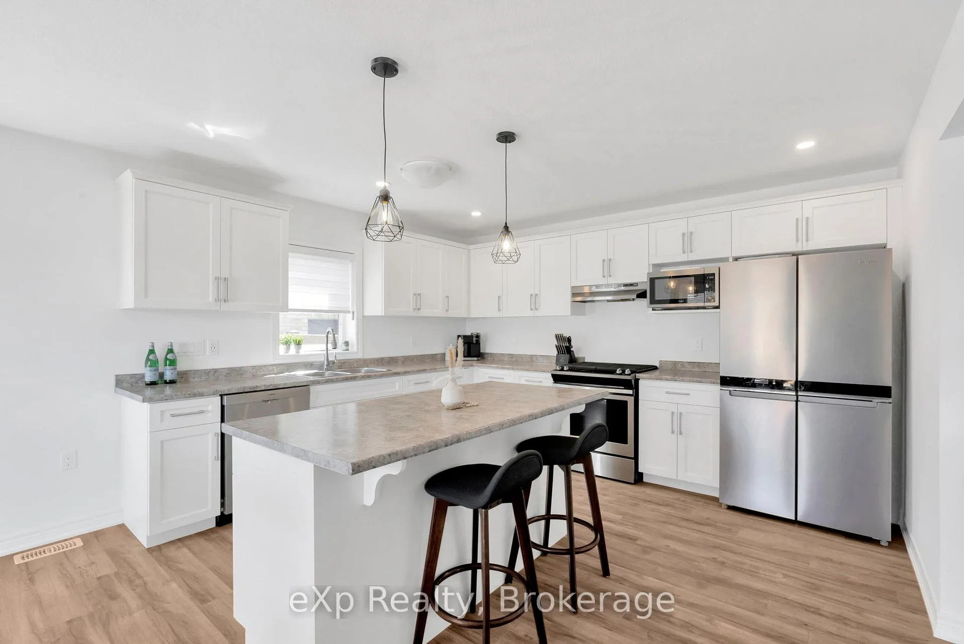 Photo 15 of 100 Emerson Way, West Grey — HOMEH